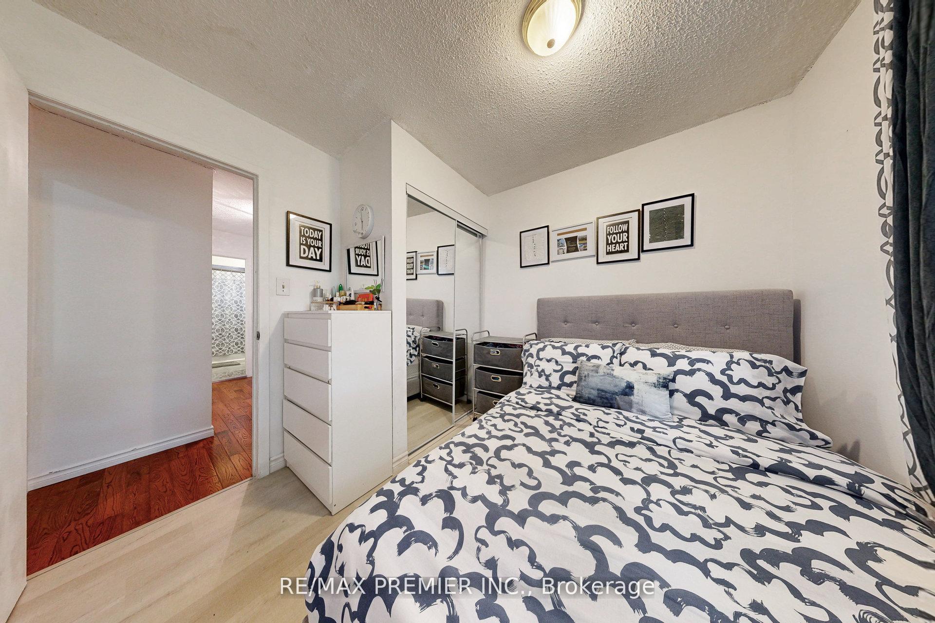 Photo 18 of 120 Ellerslie Road, Brampton, Southgate — HOMEH