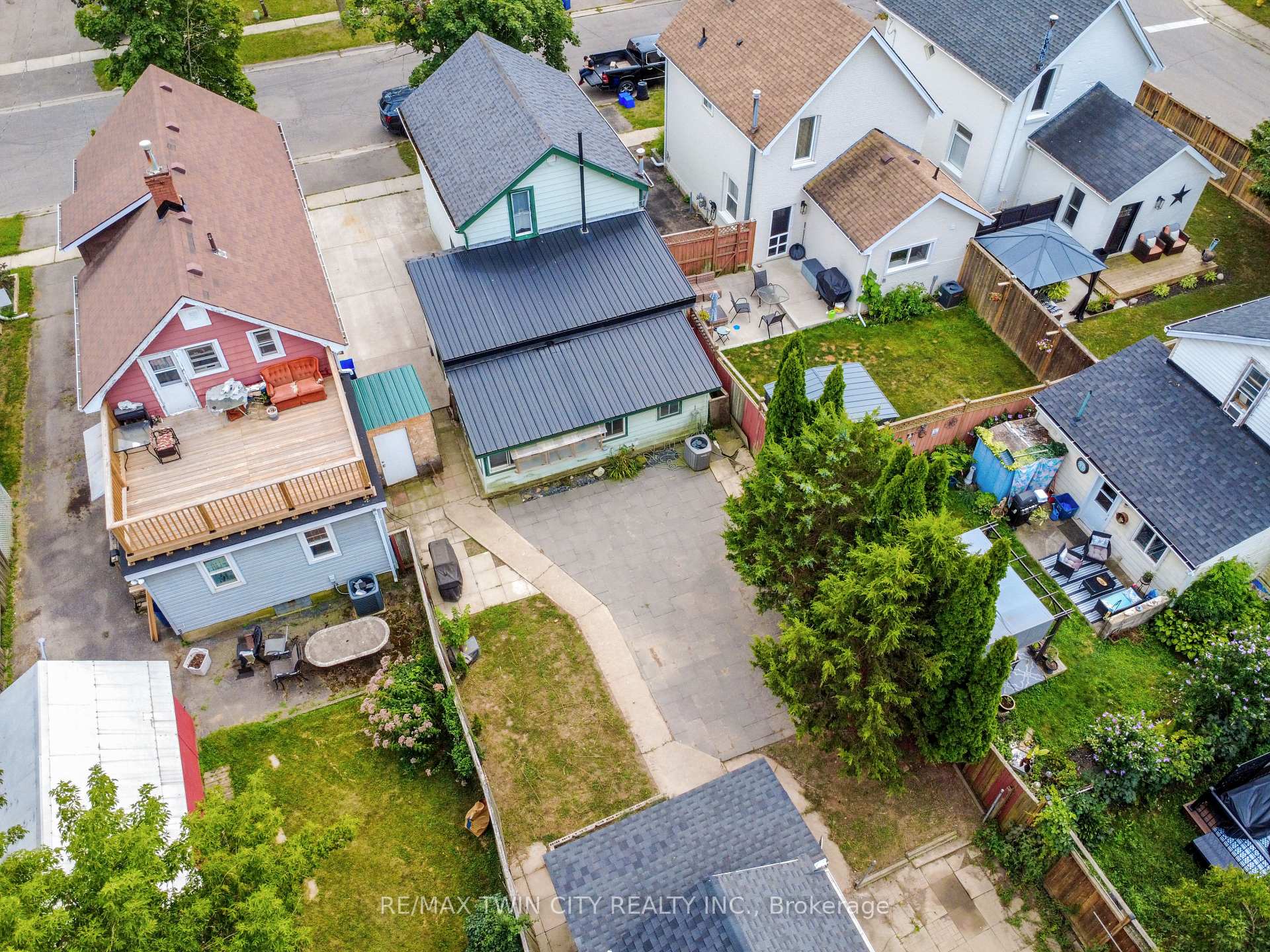 Photo 8 of 126 Cayuga Street, Brantford, Eagle Place West — HOMEH