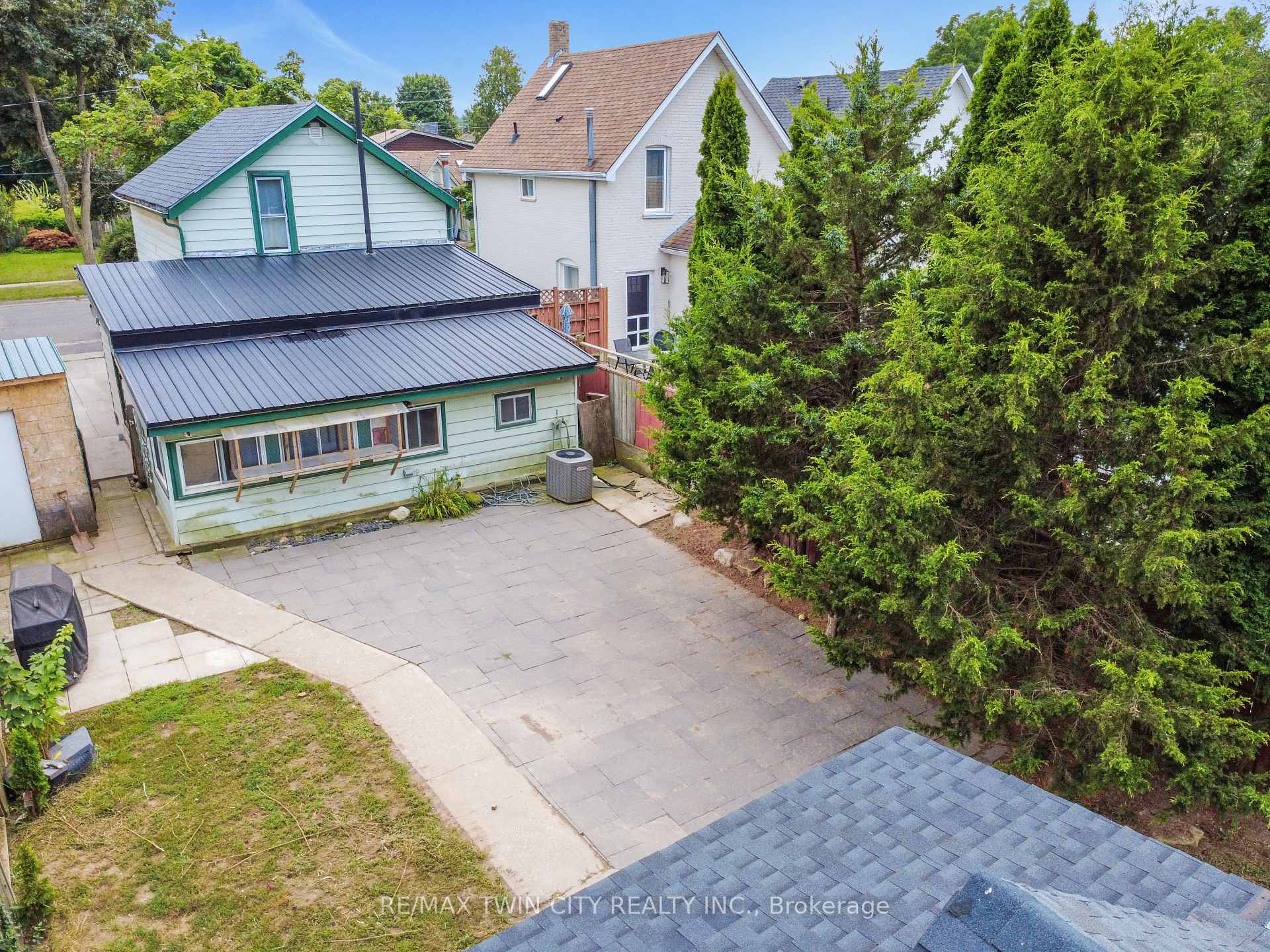 Photo 9 of 126 Cayuga Street, Brantford, Eagle Place West — HOMEH