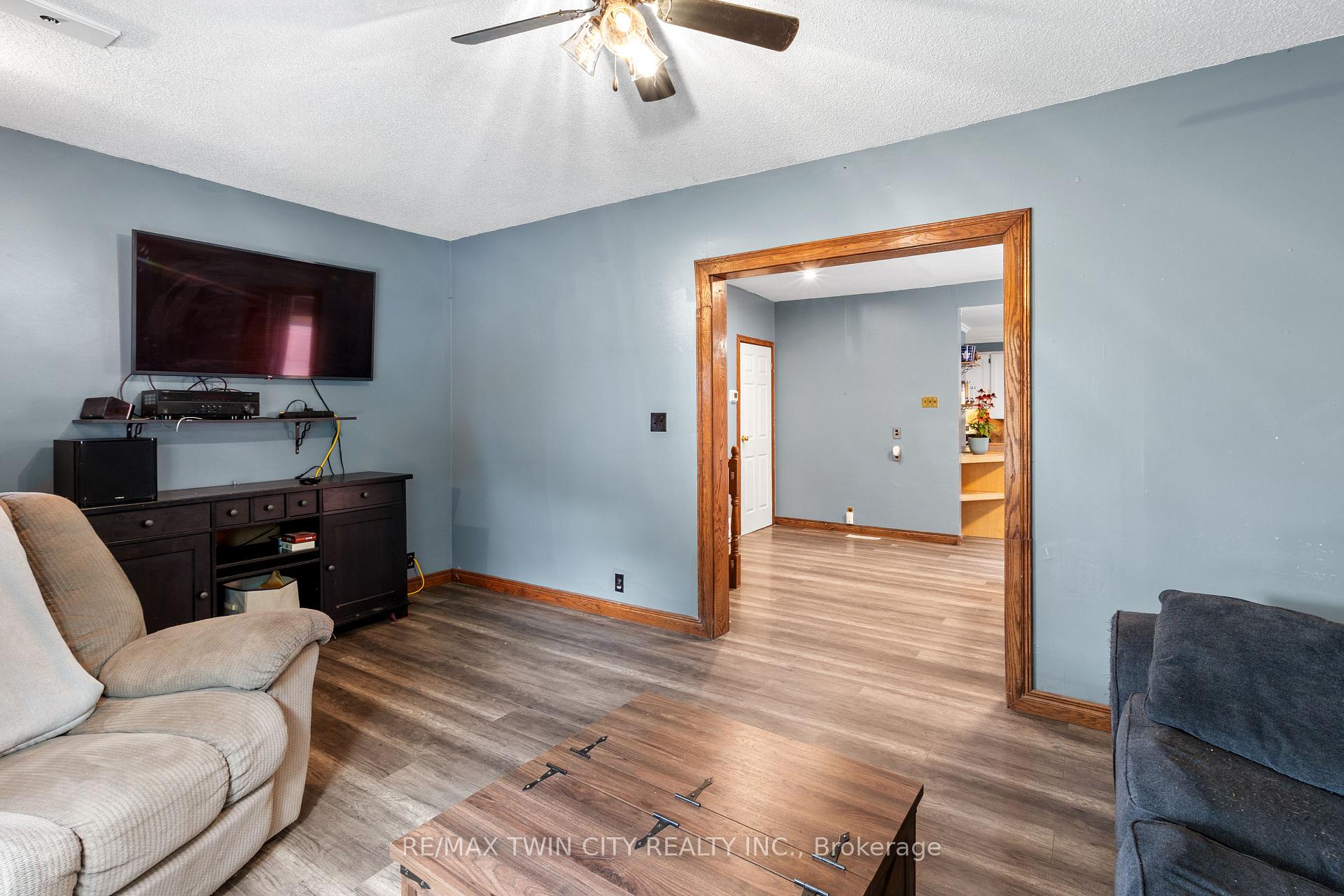 Photo 14 of 126 Cayuga Street, Brantford, Eagle Place West — HOMEH