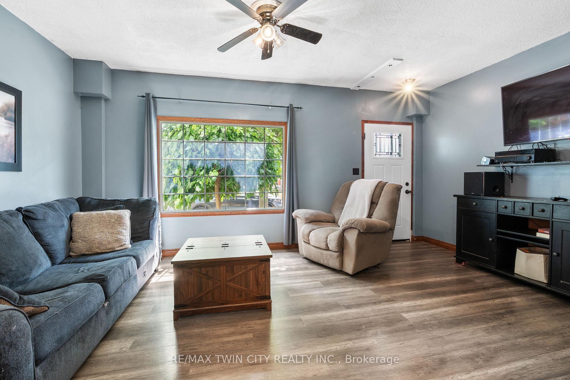 Photo 15 of 126 Cayuga Street, Brantford, Eagle Place West — HOMEH