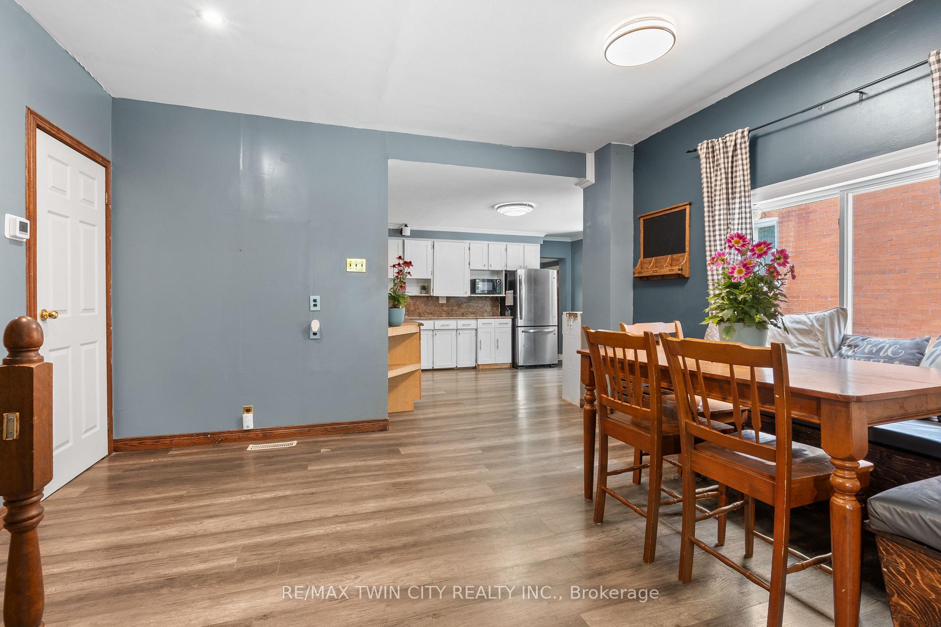 Photo 17 of 126 Cayuga Street, Brantford, Eagle Place West — HOMEH