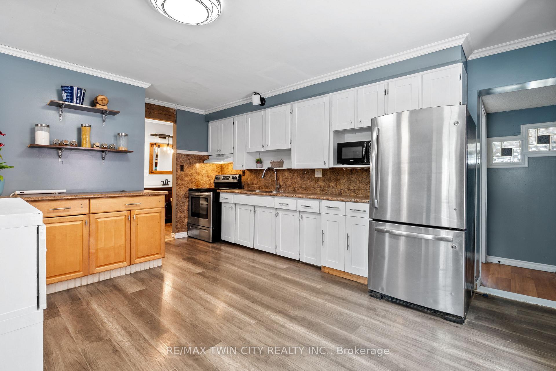 Photo 19 of 126 Cayuga Street, Brantford, Eagle Place West — HOMEH