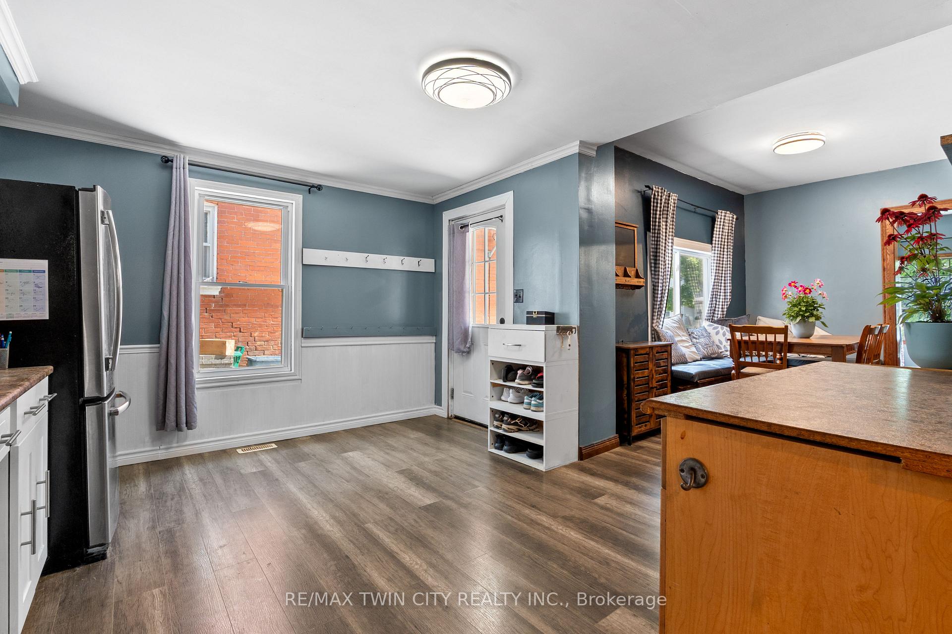 Photo 22 of 126 Cayuga Street, Brantford, Eagle Place West — HOMEH
