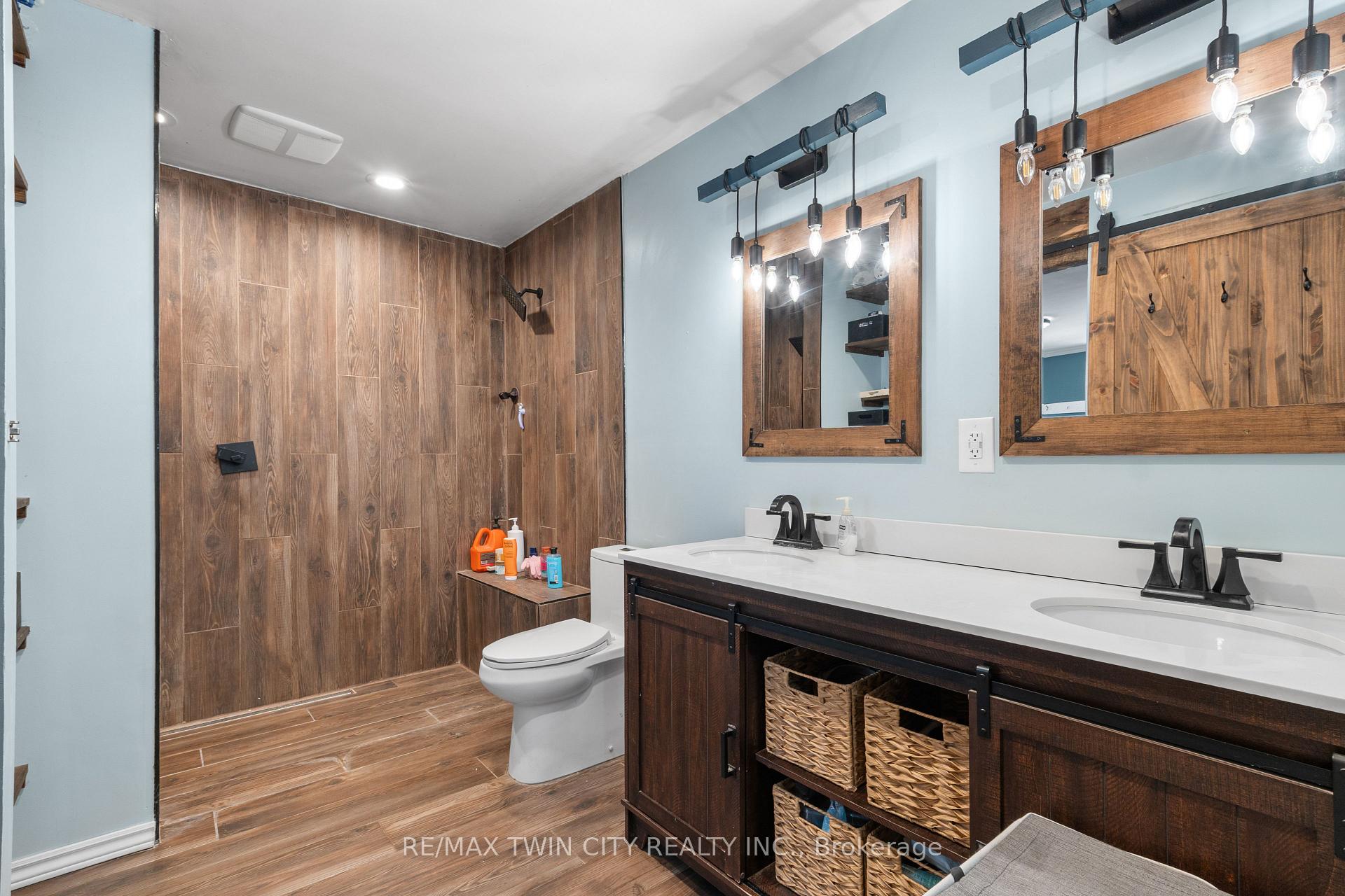 Photo 26 of 126 Cayuga Street, Brantford, Eagle Place West — HOMEH
