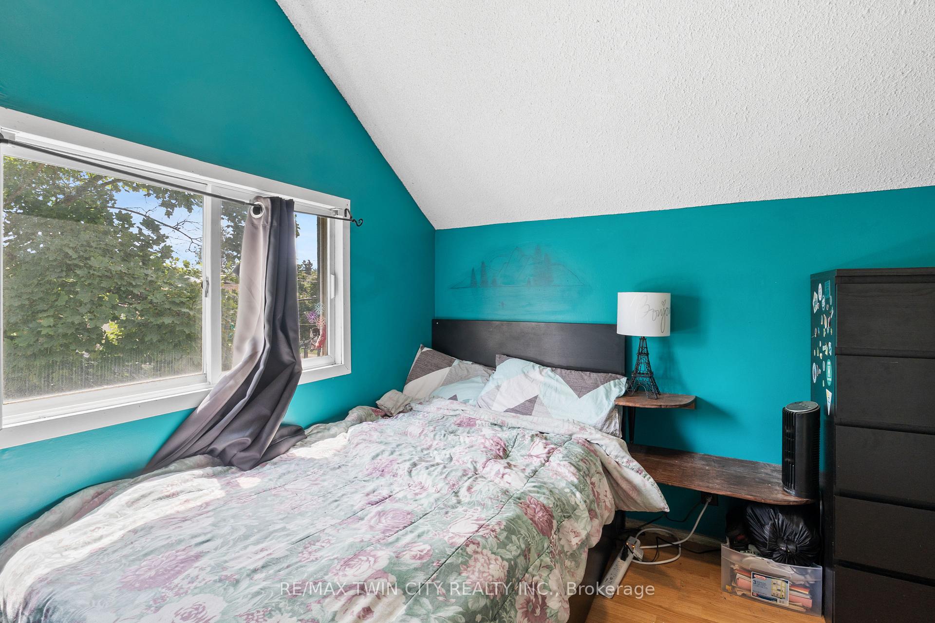 Photo 37 of 126 Cayuga Street, Brantford, Eagle Place West — HOMEH