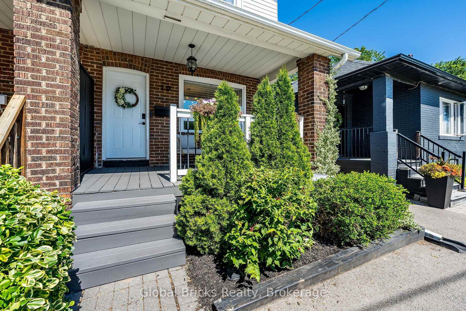 Photo 3 of 19 Elward Boulevard, Scarborough, Oakridge — HOMEH