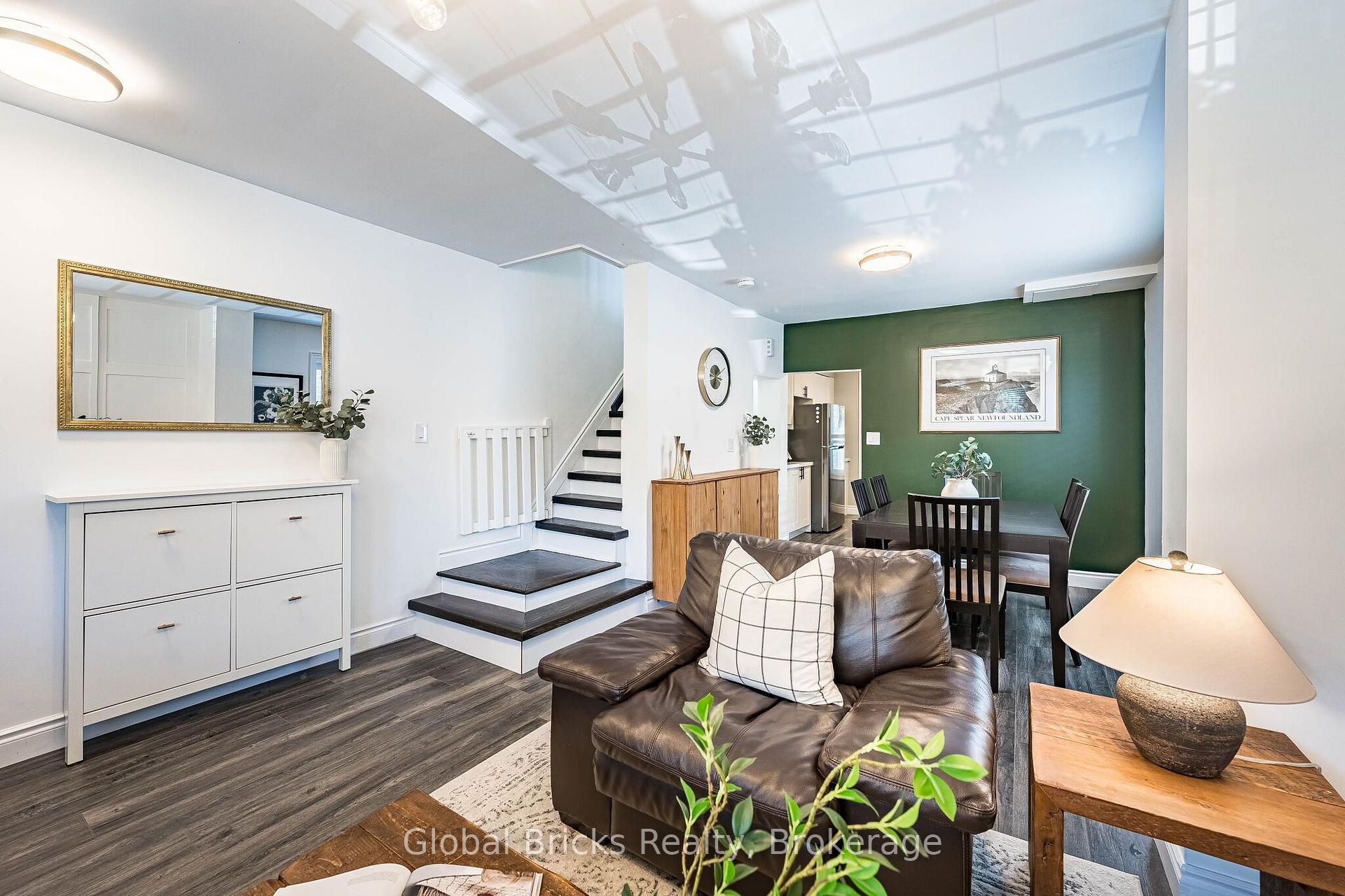 Photo 7 of 19 Elward Boulevard, Scarborough, Oakridge — HOMEH