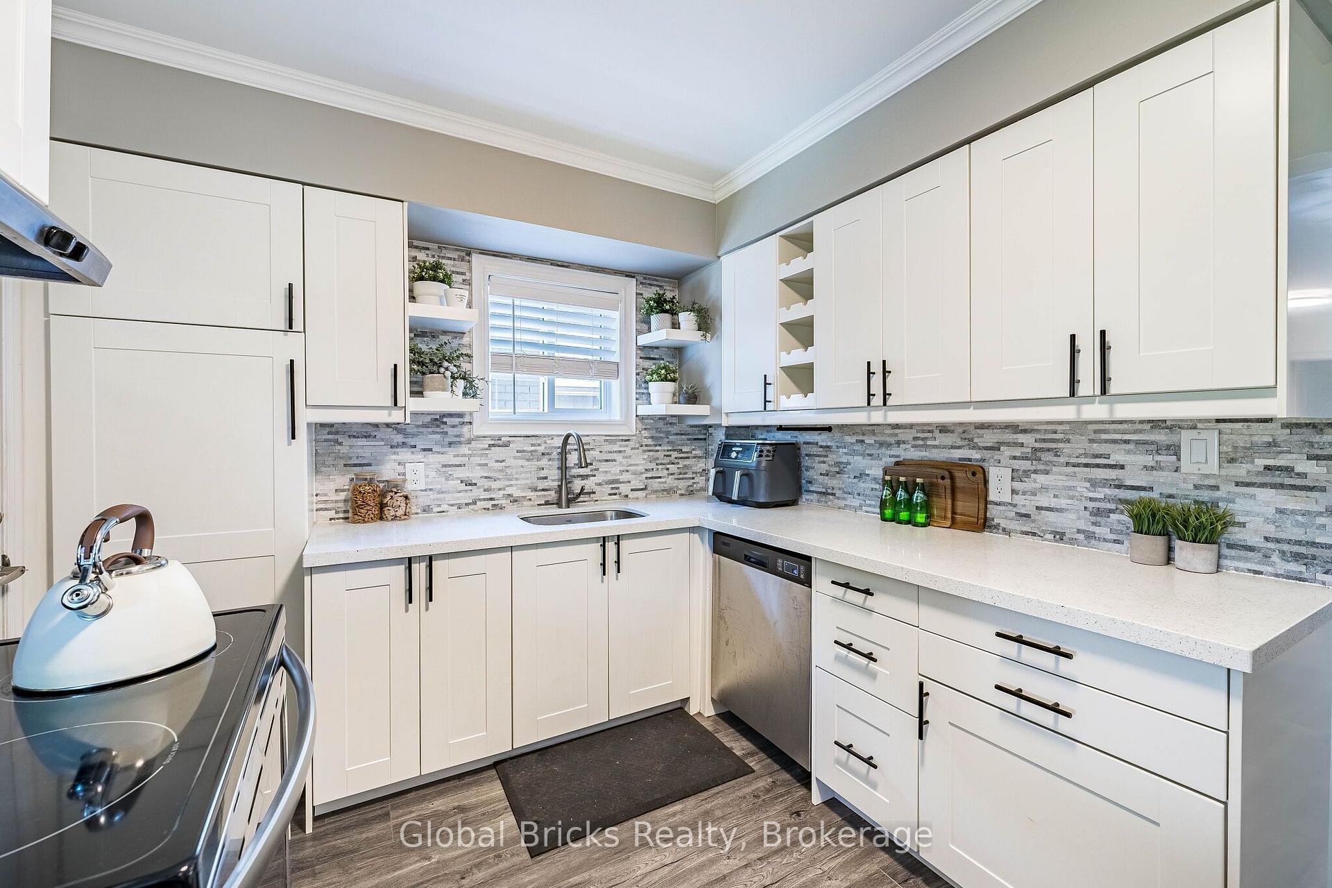 Photo 18 of 19 Elward Boulevard, Scarborough, Oakridge — HOMEH