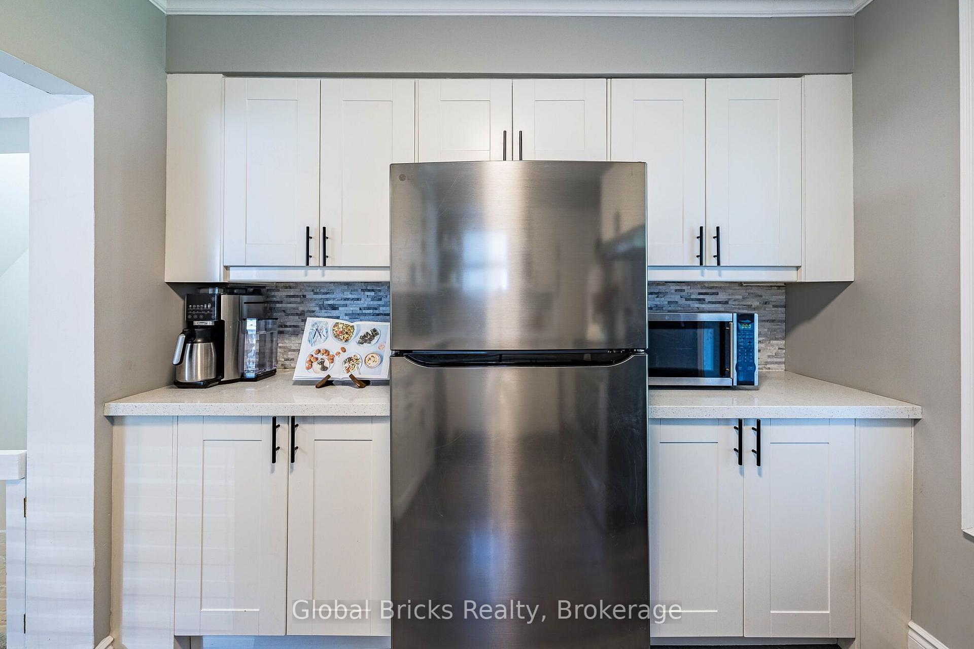 Photo 22 of 19 Elward Boulevard, Scarborough, Oakridge — HOMEH