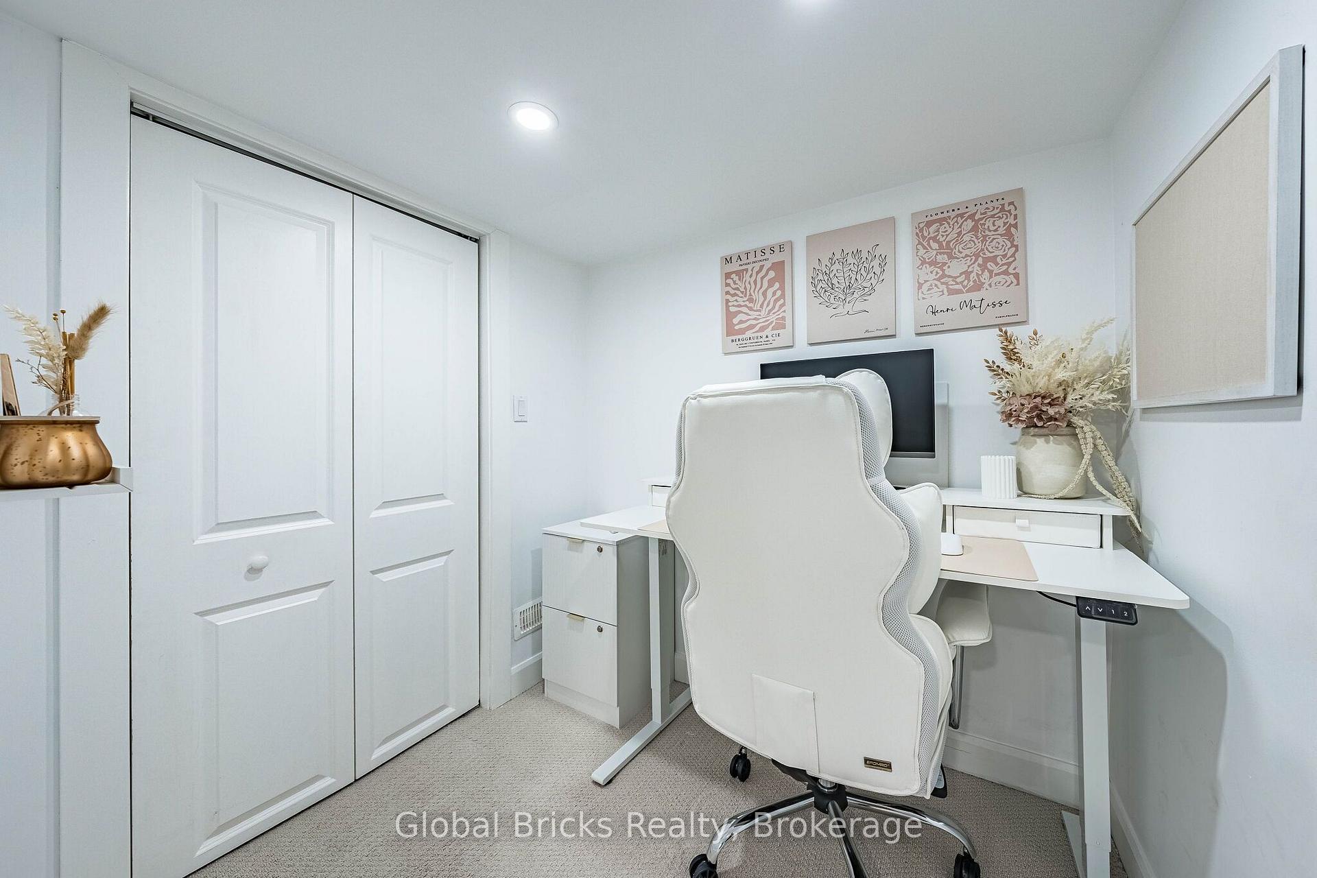 Photo 26 of 19 Elward Boulevard, Scarborough, Oakridge — HOMEH