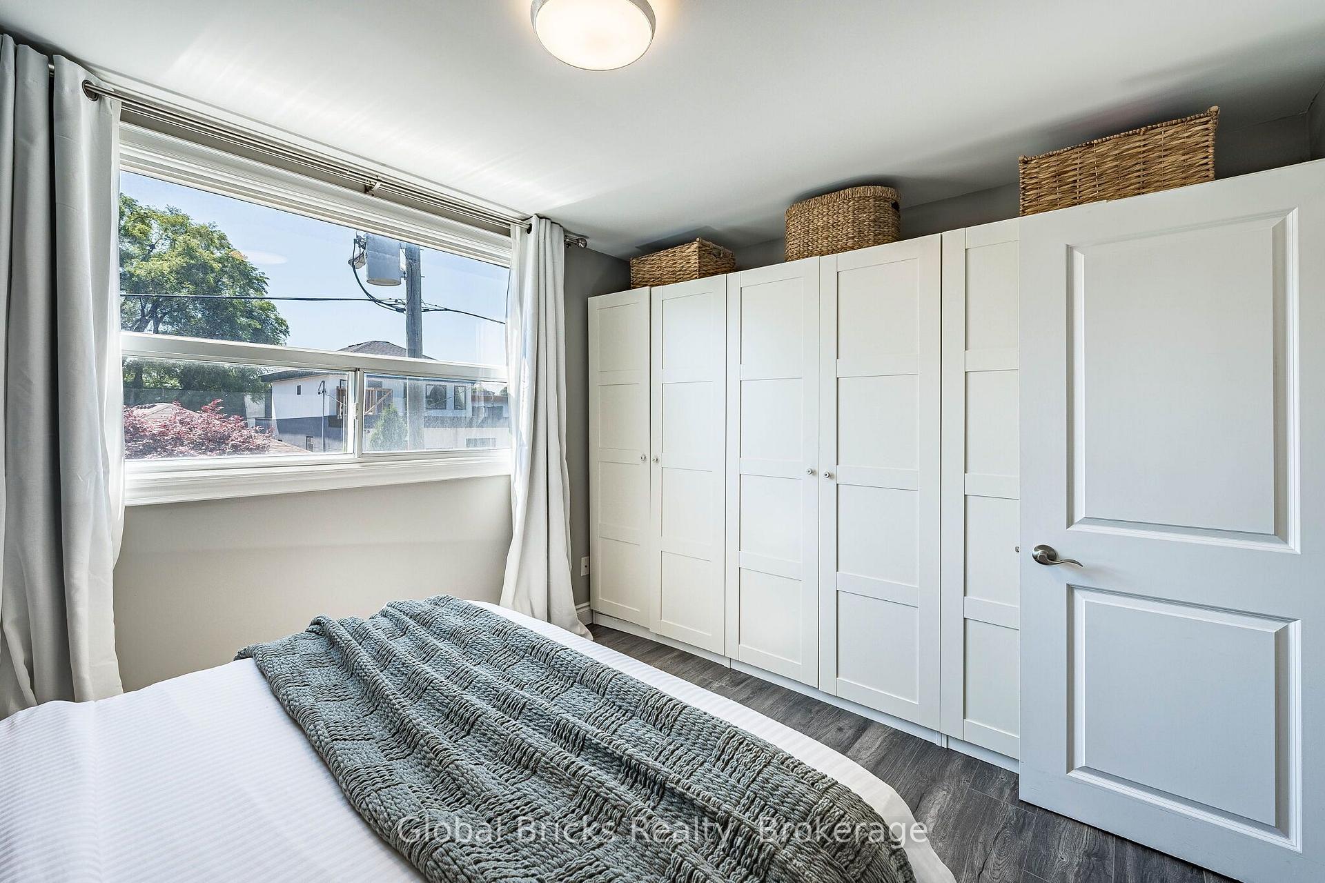 Photo 39 of 19 Elward Boulevard, Scarborough, Oakridge — HOMEH