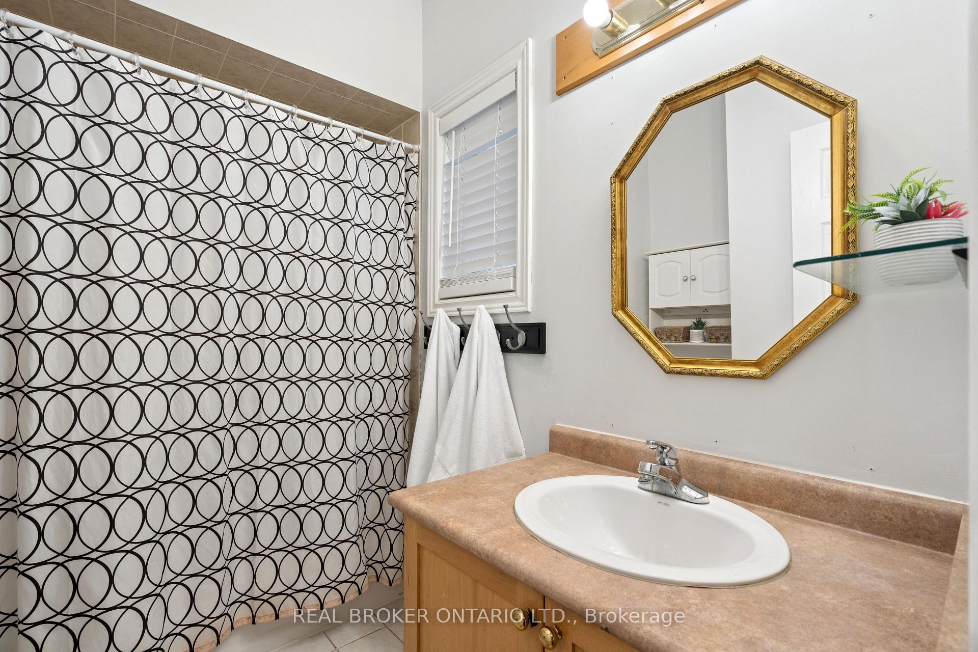 Photo 50 of 27 Spruce Boulevard, Halton Hills, Acton — HOMEH