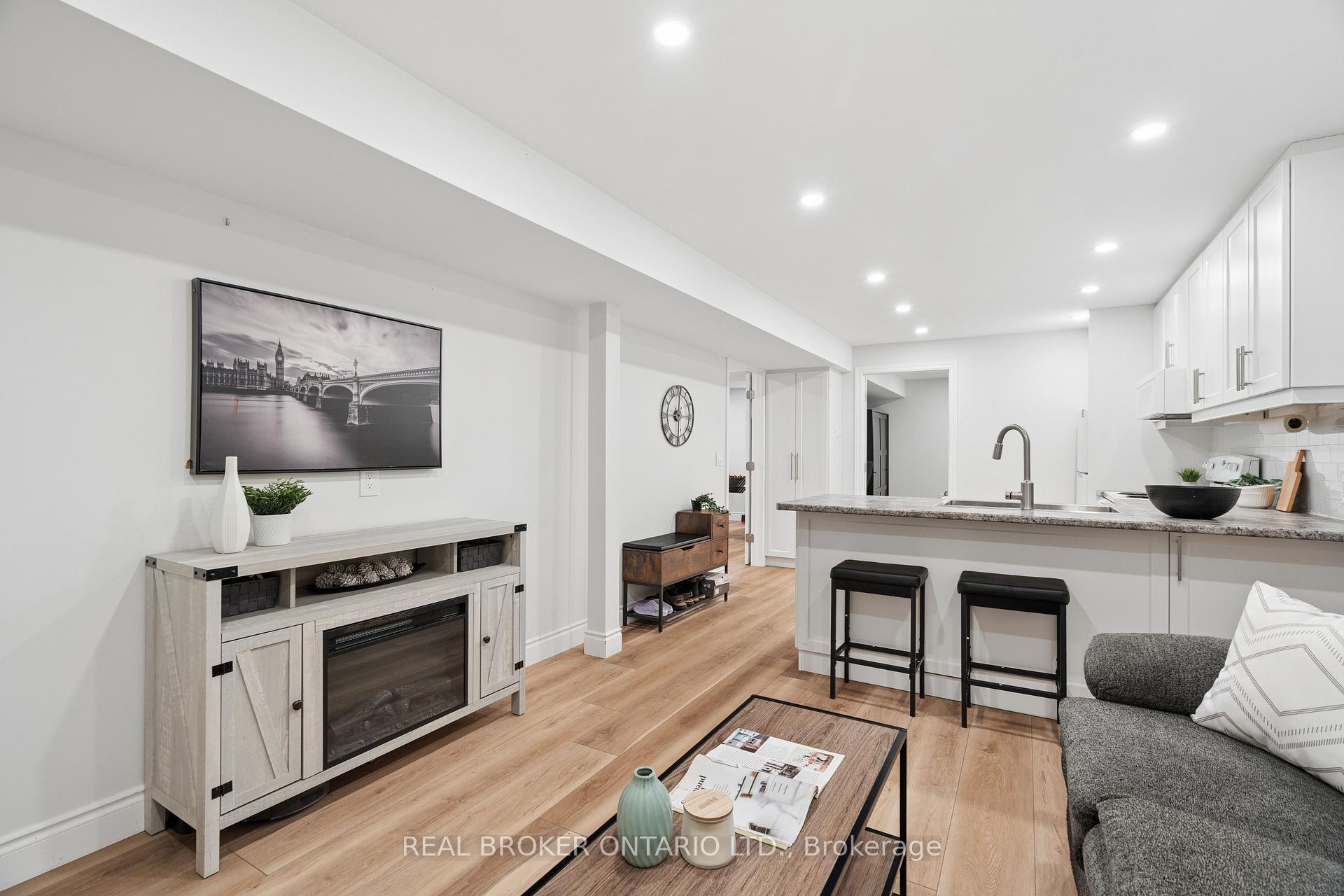 Photo 76 of 27 Spruce Boulevard, Halton Hills, Acton — HOMEH
