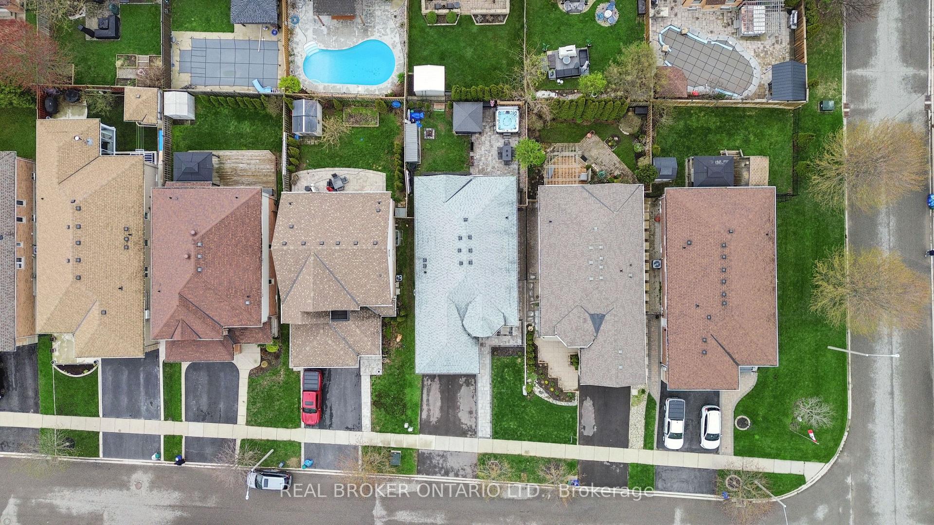 Photo 94 of 27 Spruce Boulevard, Halton Hills, Acton — HOMEH