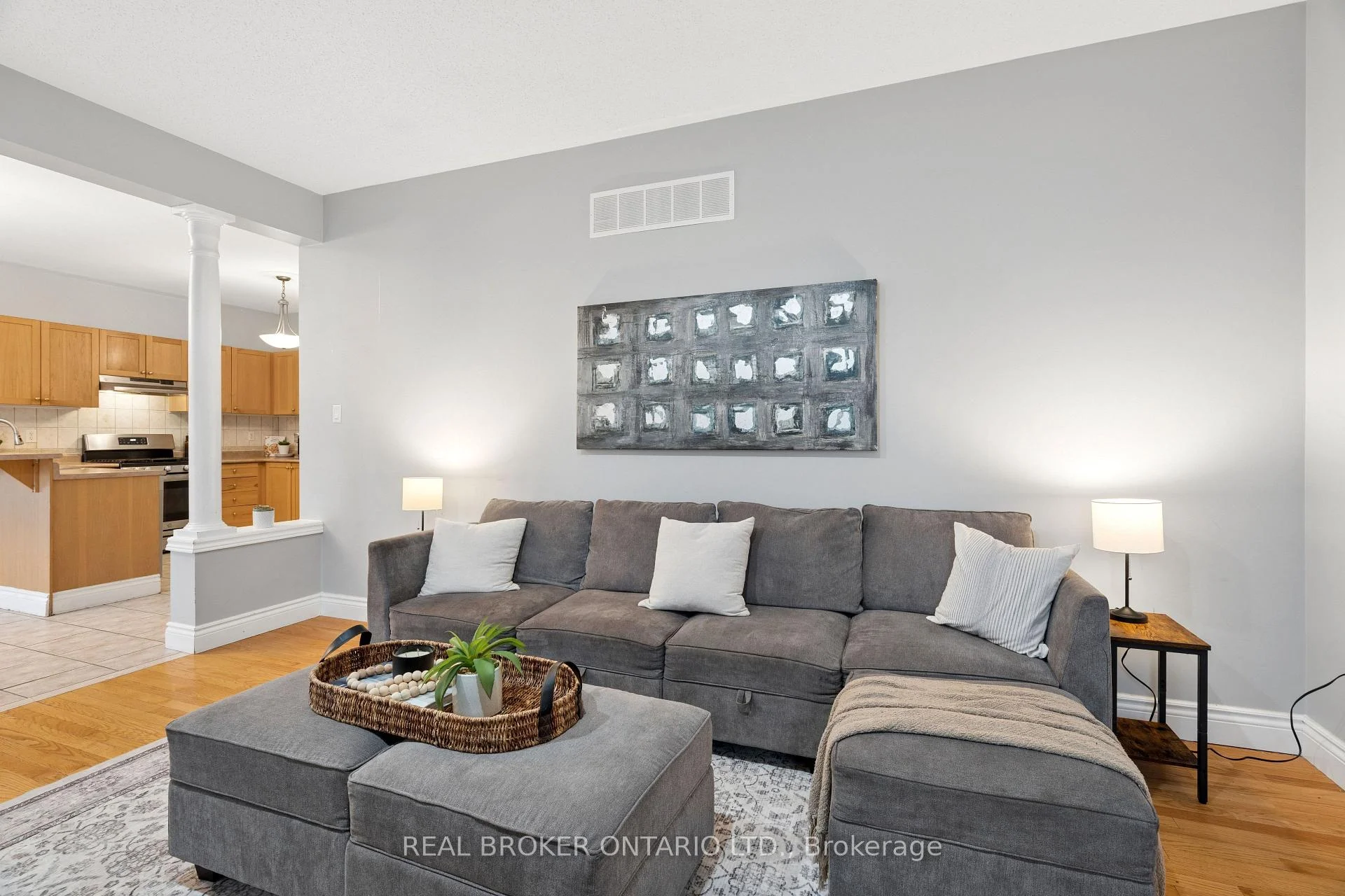 Photo 33 of 27 Spruce Boulevard, Halton Hills, Acton — HOMEH