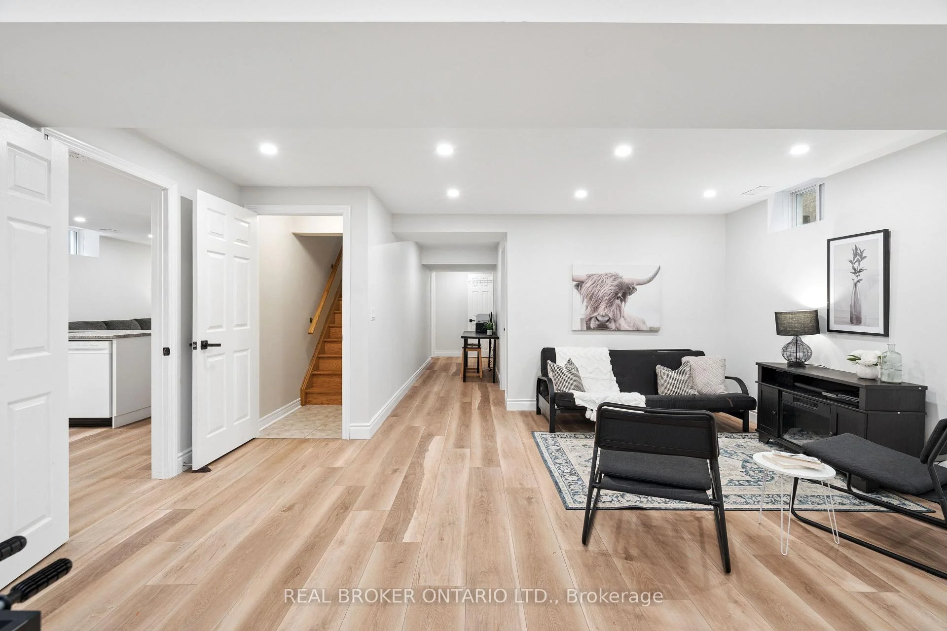 Photo 55 of 27 Spruce Boulevard, Halton Hills, Acton — HOMEH