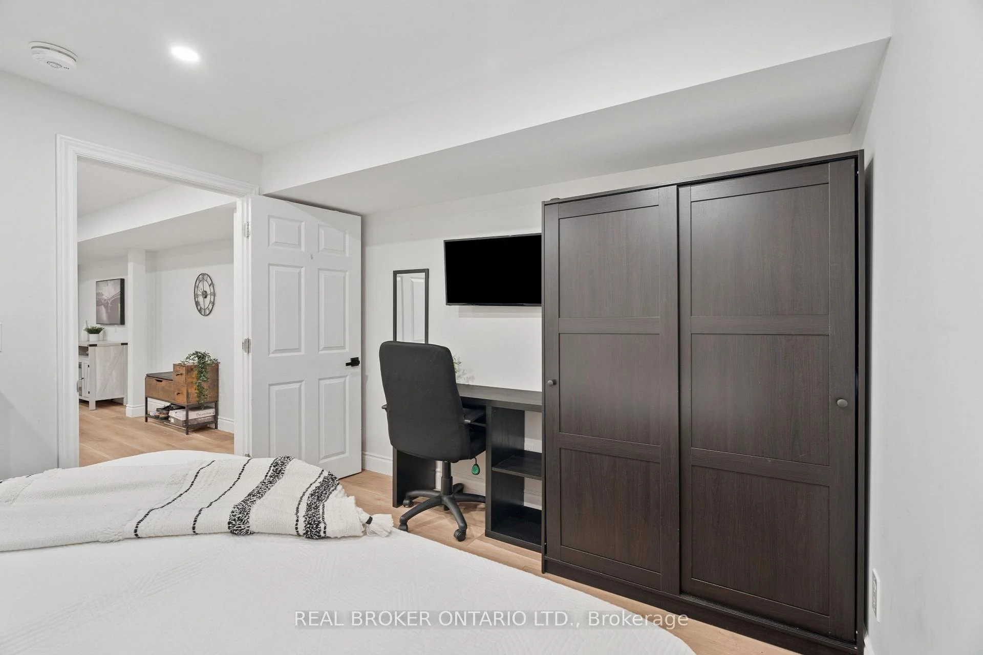 Photo 71 of 27 Spruce Boulevard, Halton Hills, Acton — HOMEH