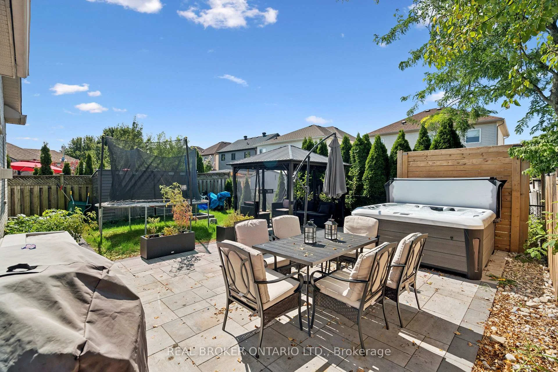Photo 83 of 27 Spruce Boulevard, Halton Hills, Acton — HOMEH