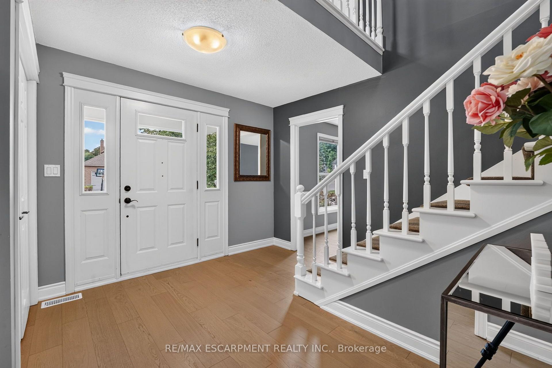 Photo 4 of 3626 Glen Elgin Drive, Lincoln, Lincoln-Jordan/Vineland — HOMEH