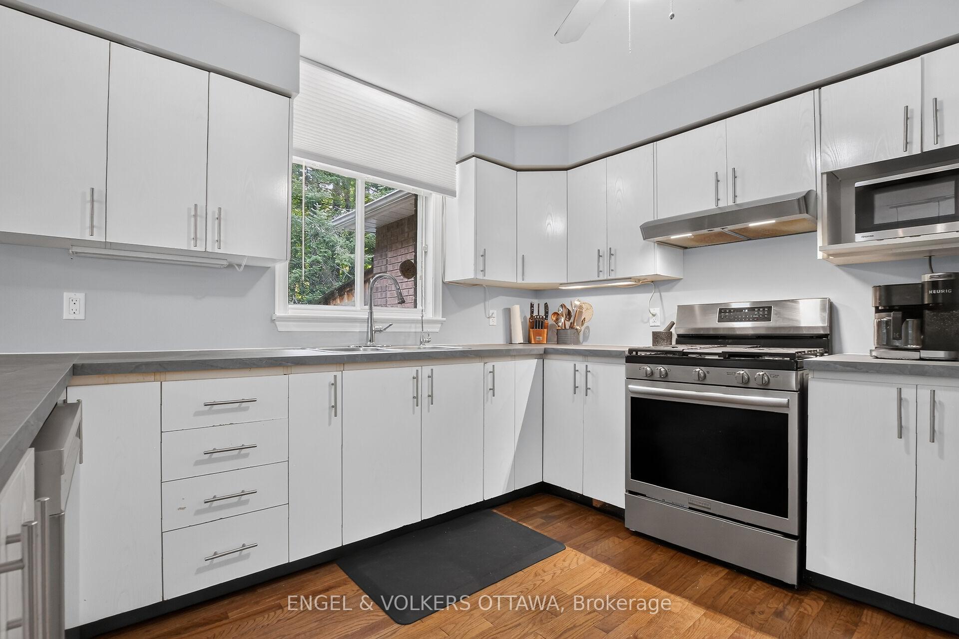 Photo 10 of 1027 Glenashton Road, Beckwith, Beckwith Twp — HOMEH