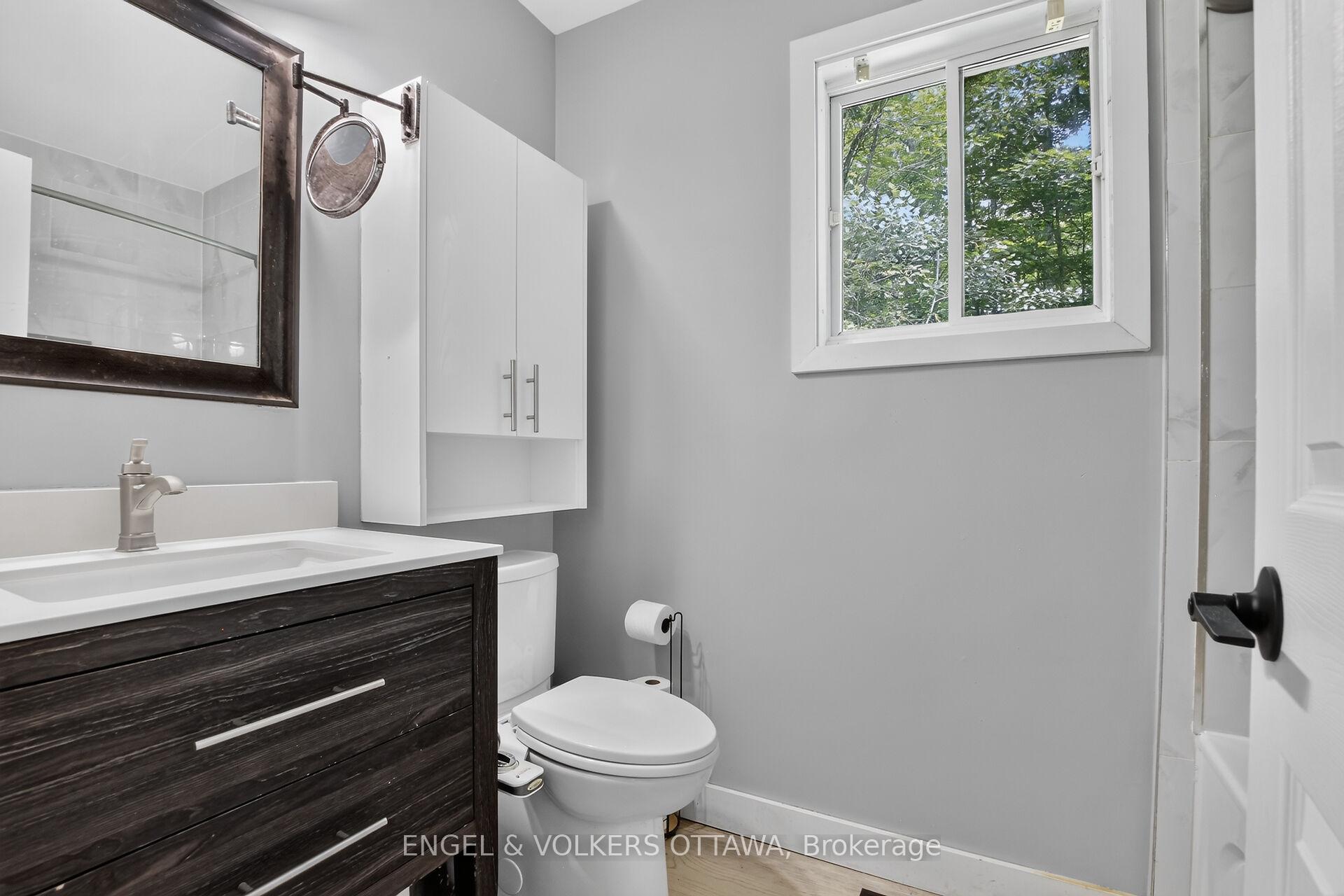 Photo 18 of 1027 Glenashton Road, Beckwith, Beckwith Twp — HOMEH