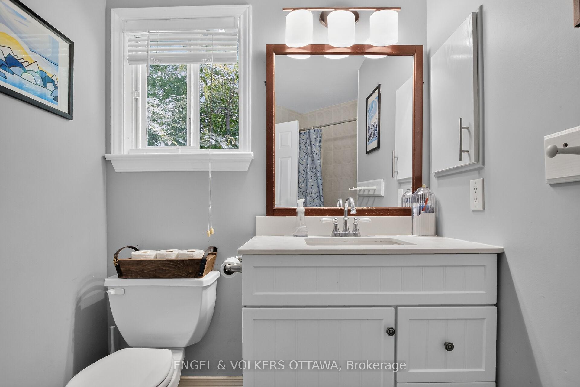 Photo 23 of 1027 Glenashton Road, Beckwith, Beckwith Twp — HOMEH