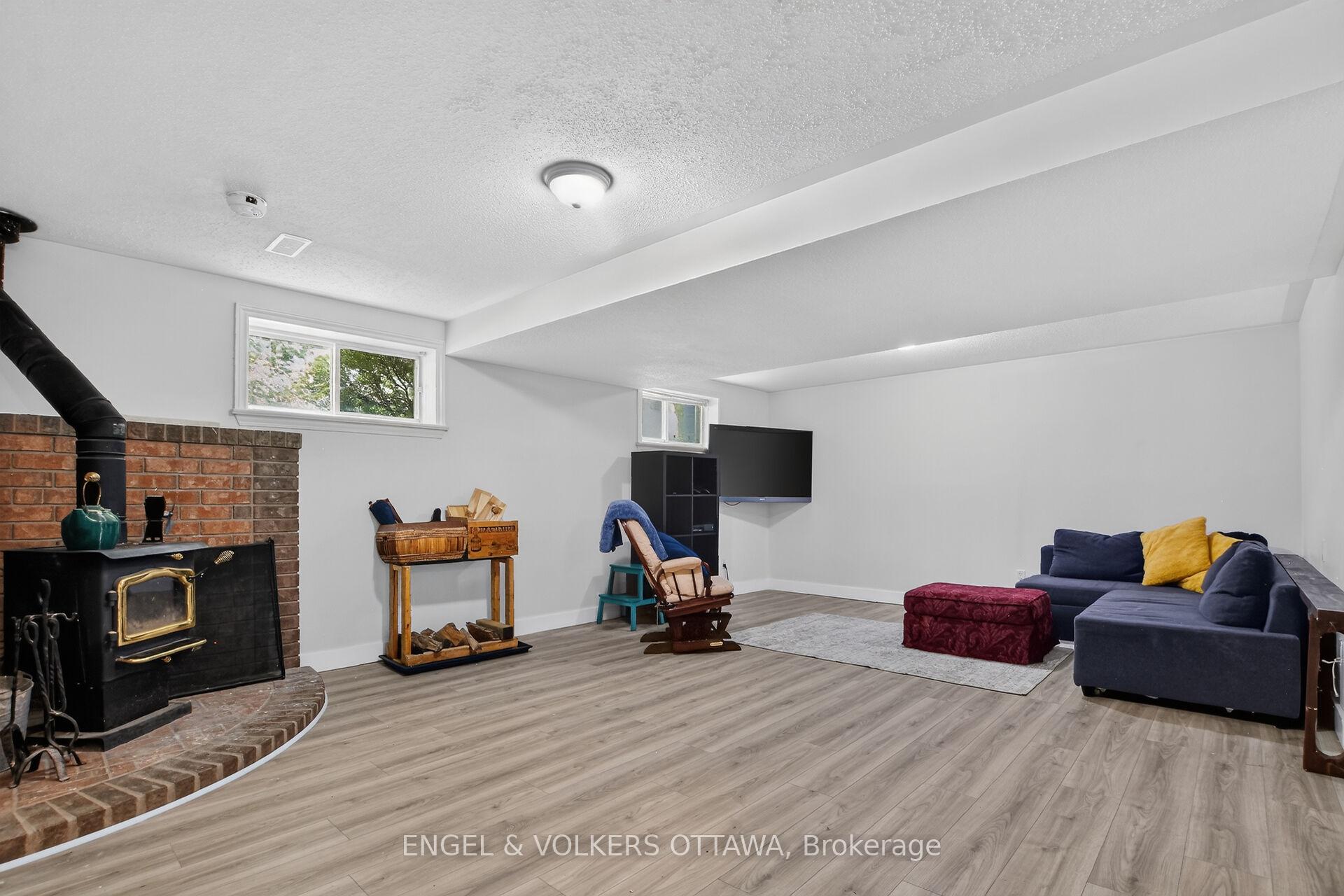 Photo 24 of 1027 Glenashton Road, Beckwith, Beckwith Twp — HOMEH