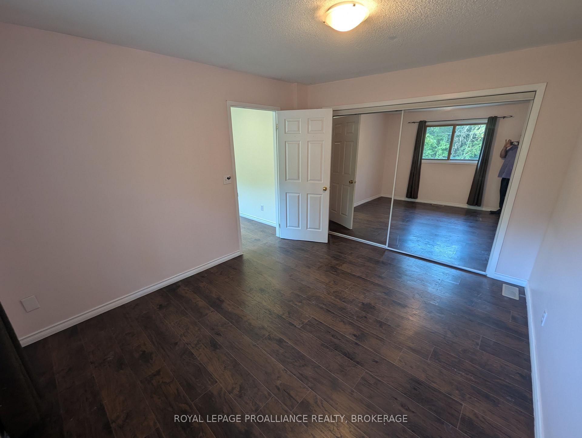 Photo 6 of 1105 Montreal Street, Kingston, Rideau — HOMEH