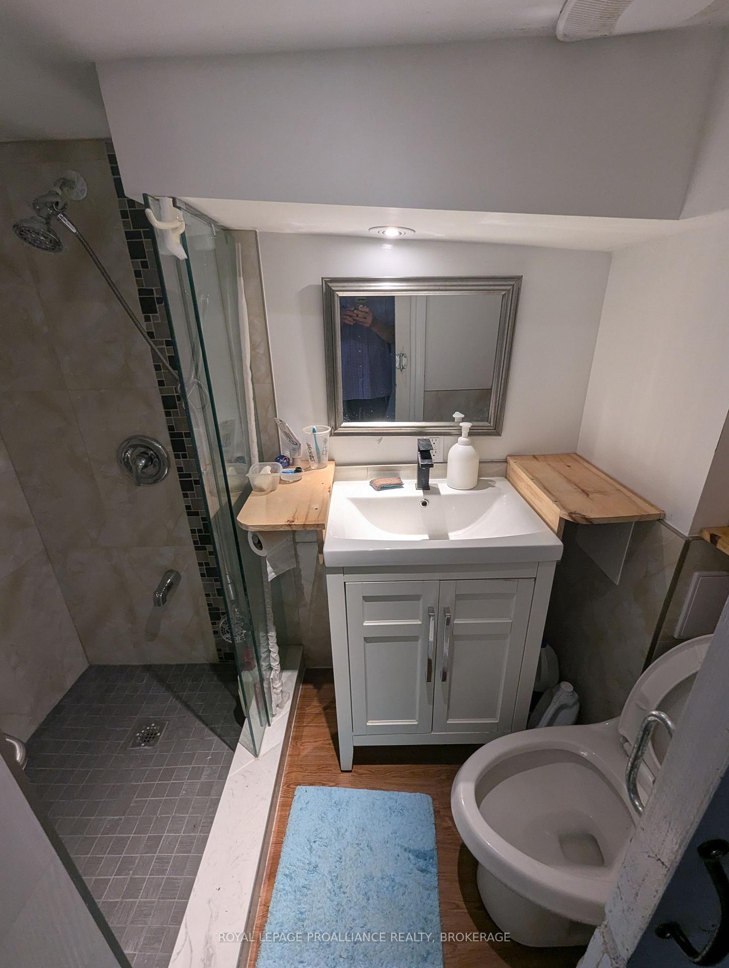 Photo 18 of 1105 Montreal Street, Kingston, Rideau — HOMEH