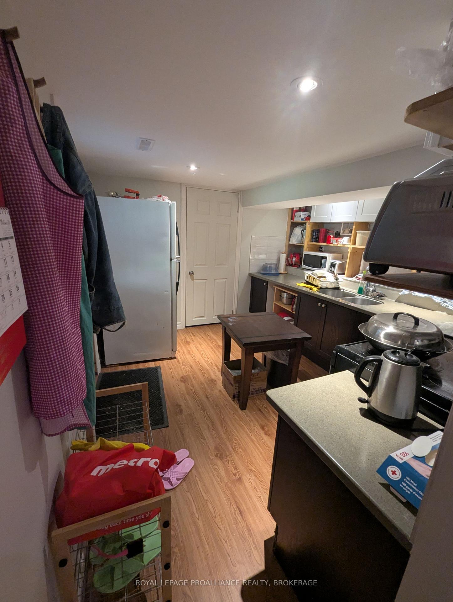 Photo 20 of 1105 Montreal Street, Kingston, Rideau — HOMEH