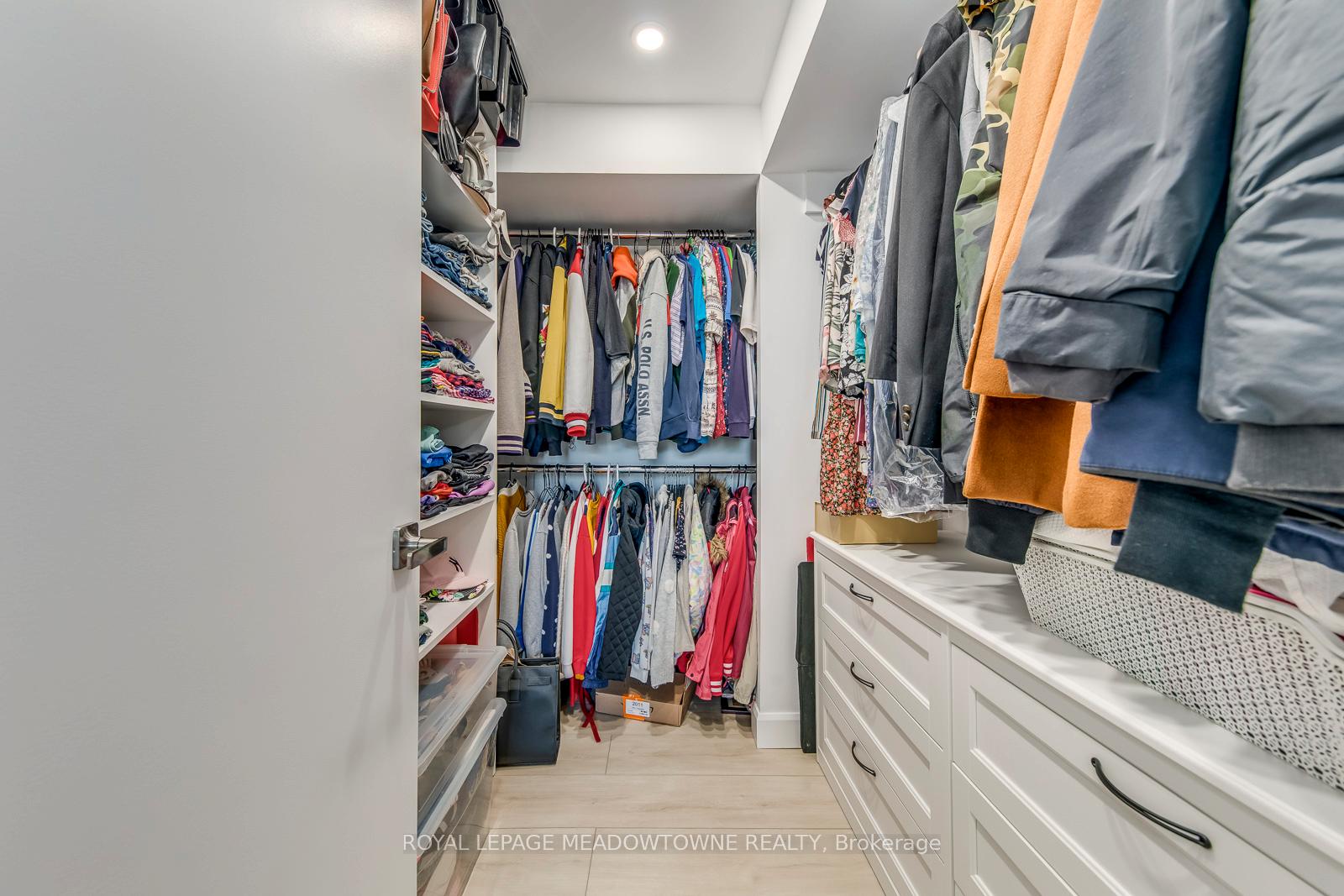 Photo 12 of Unit 2011, 2045 Lakeshore Boulevard W, Etobicoke, Mimico — HOMEH