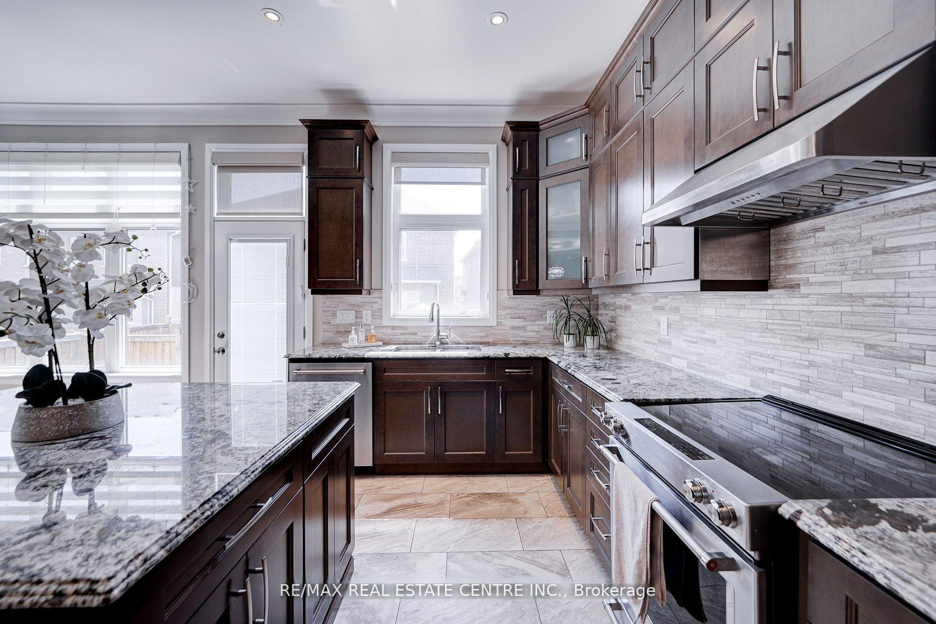 Photo 9 of 438 North Park Boulevard, Oakville, Glenorchy — HOMEH