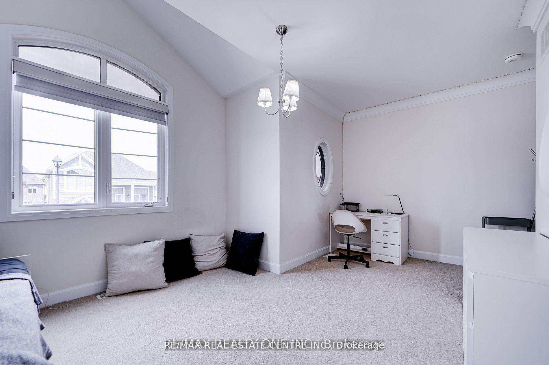 Photo 35 of 438 North Park Boulevard, Oakville, Glenorchy — HOMEH