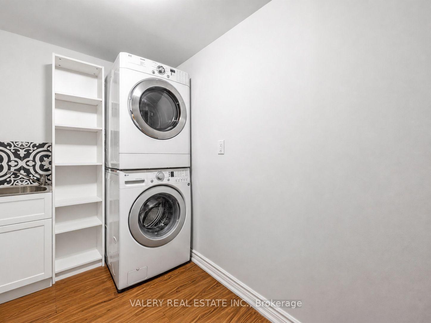 Photo 14 of Unit Lower #2, 12 Arkley Crescent, Etobicoke, Willowridge-Martingrove-Richview — HOMEH