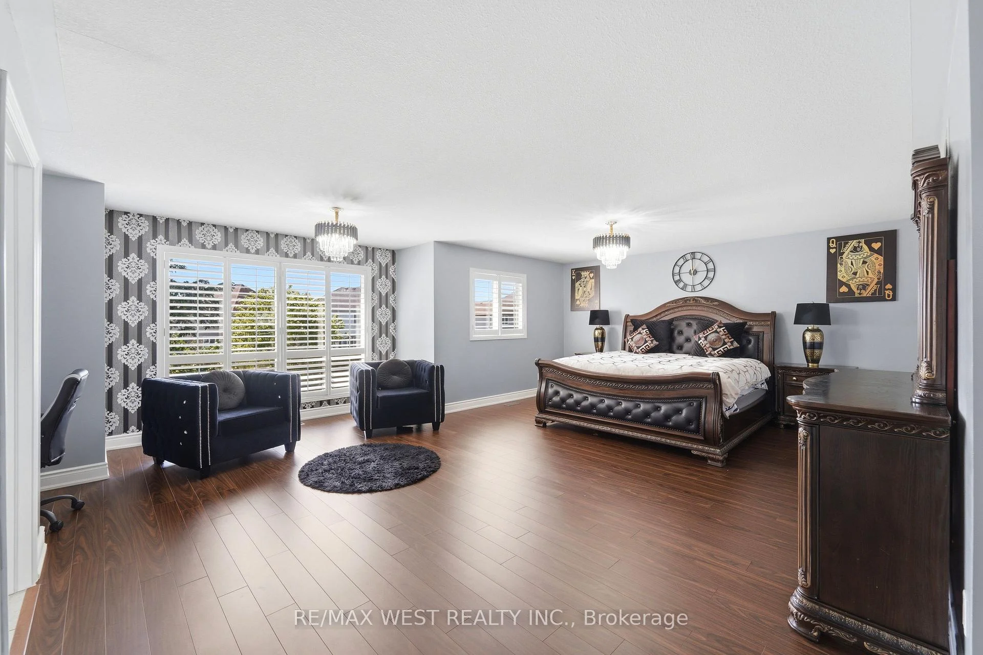 Photo 10 of 356 Robert Ferrie Drive, Kitchener, Doon South — HOMEH