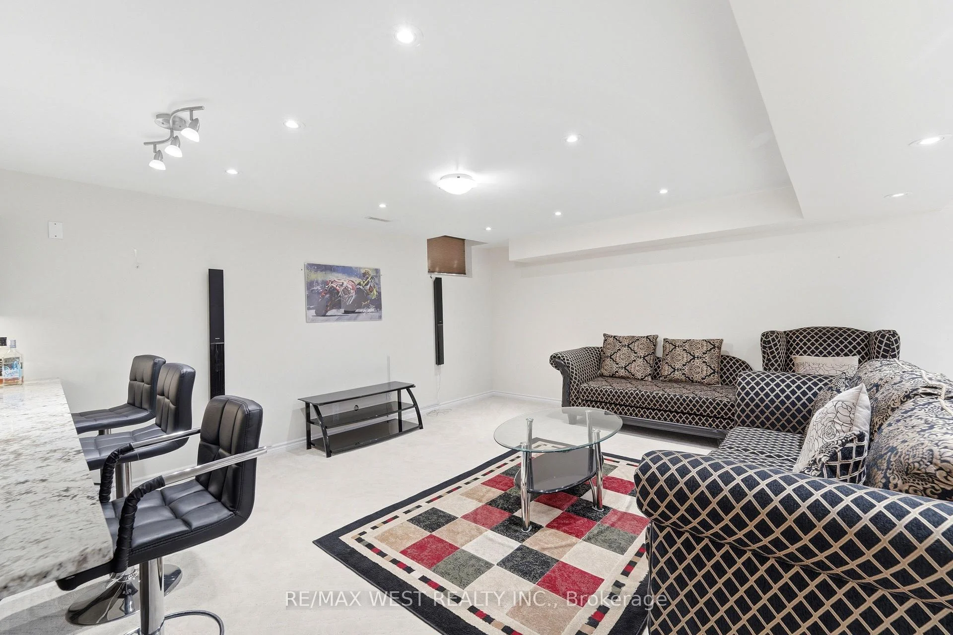 Photo 14 of 356 Robert Ferrie Drive, Kitchener, Doon South — HOMEH