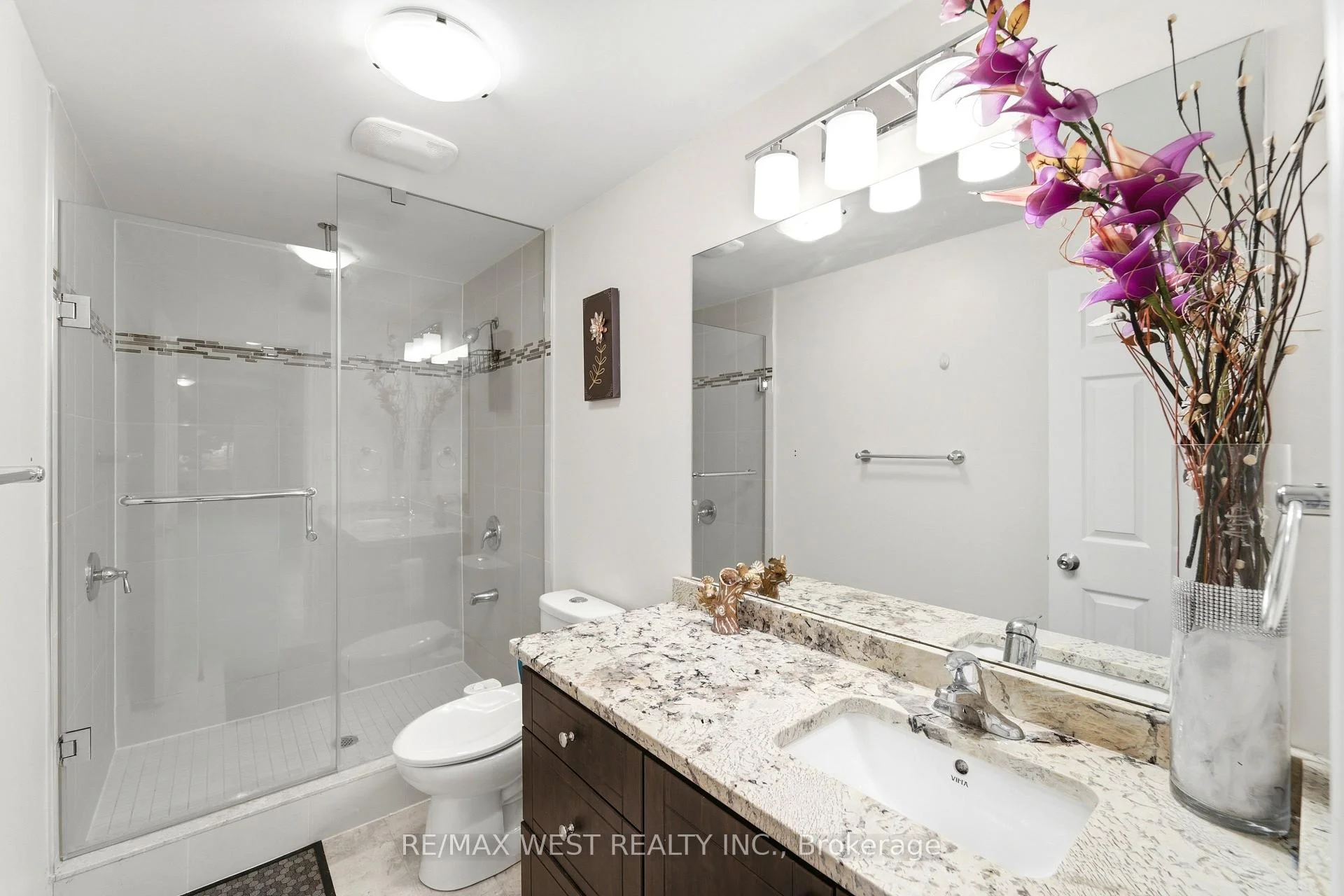 Photo 16 of 356 Robert Ferrie Drive, Kitchener, Doon South — HOMEH