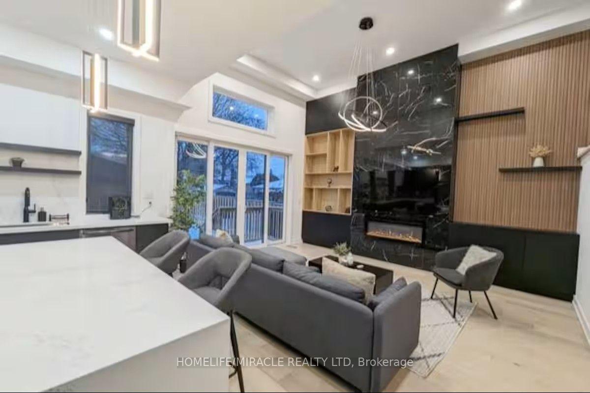 Photo 5 of 100 Macdonald Street, Etobicoke, Mimico — HOMEH