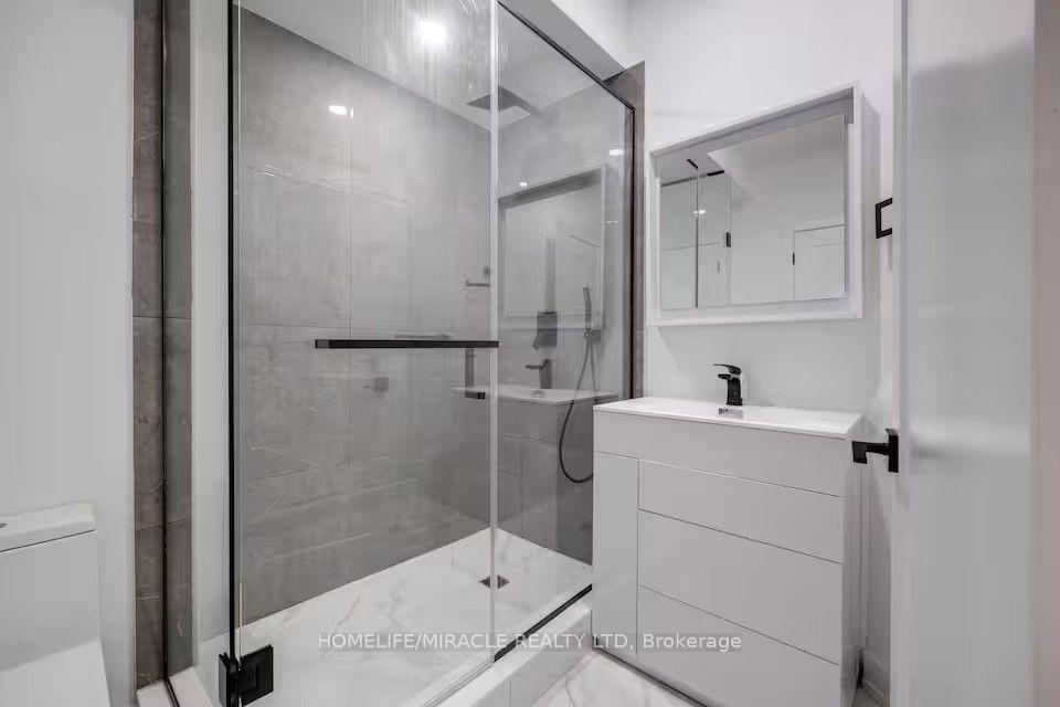 Photo 33 of 100 Macdonald Street, Etobicoke, Mimico — HOMEH