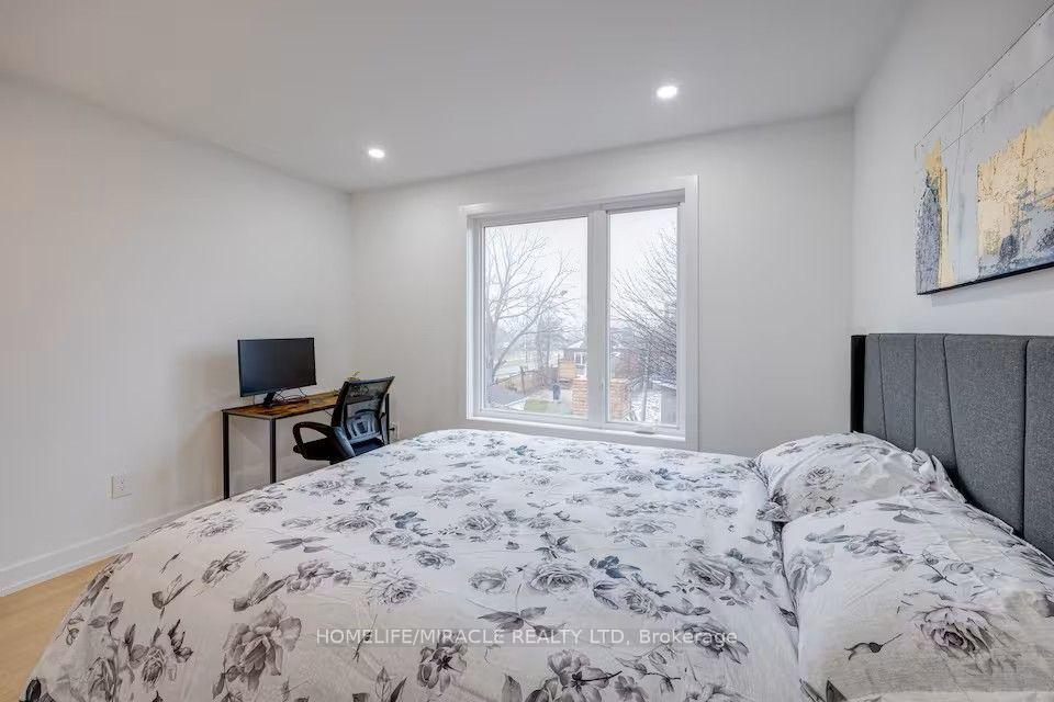 Photo 35 of 100 Macdonald Street, Etobicoke, Mimico — HOMEH