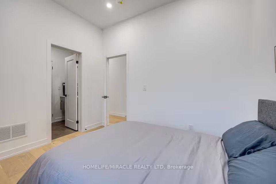 Photo 41 of 100 Macdonald Street, Etobicoke, Mimico — HOMEH