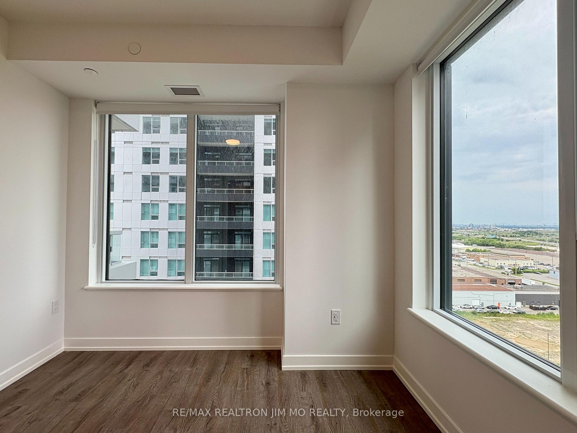 Photo 12 of Unit 1108, 5 Meadowdale Road, Vaughan, Vaughan Corporate Centre — HOMEH