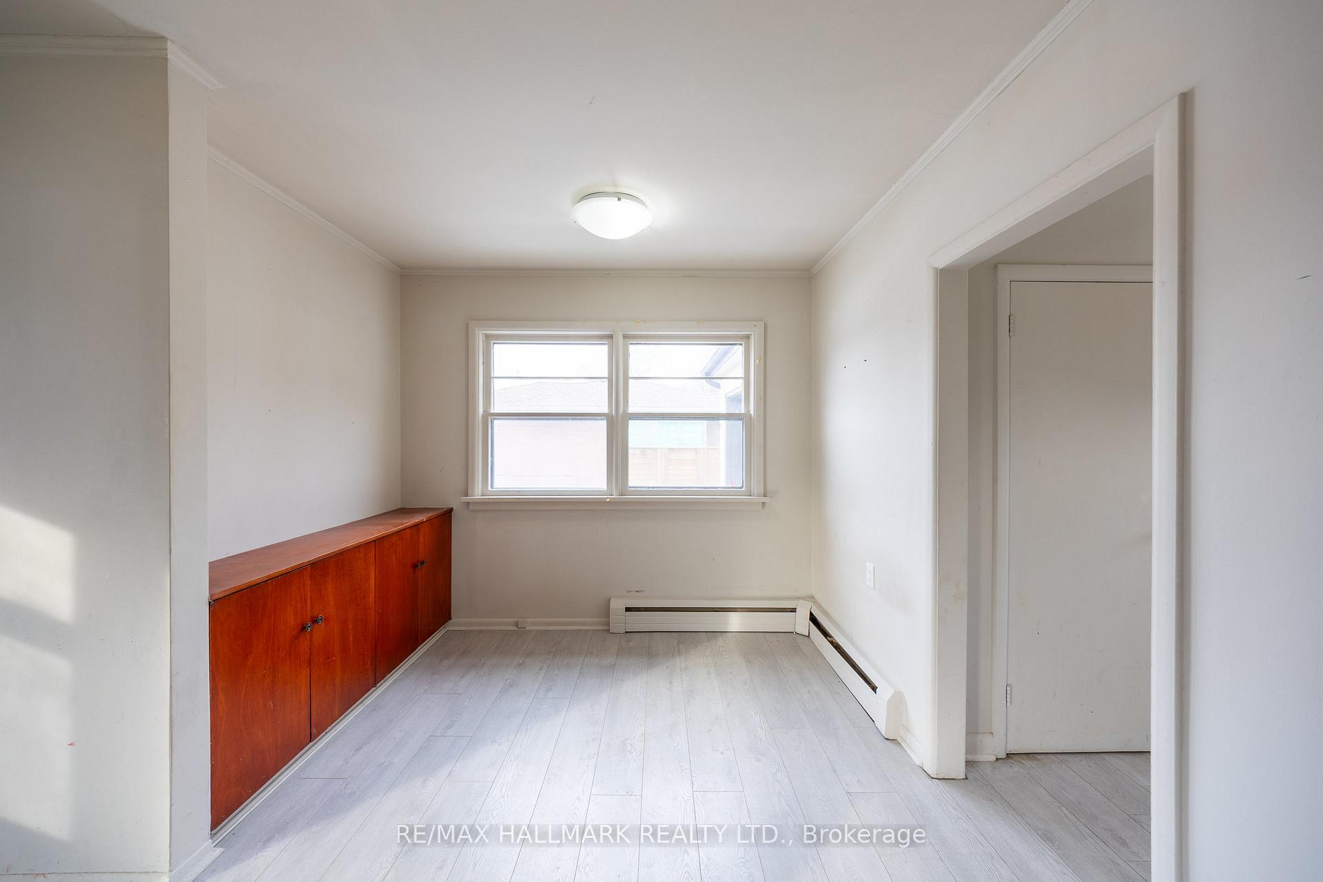 Photo 7 of 1911 Glenview Road, Pickering, Town Centre — HOMEH