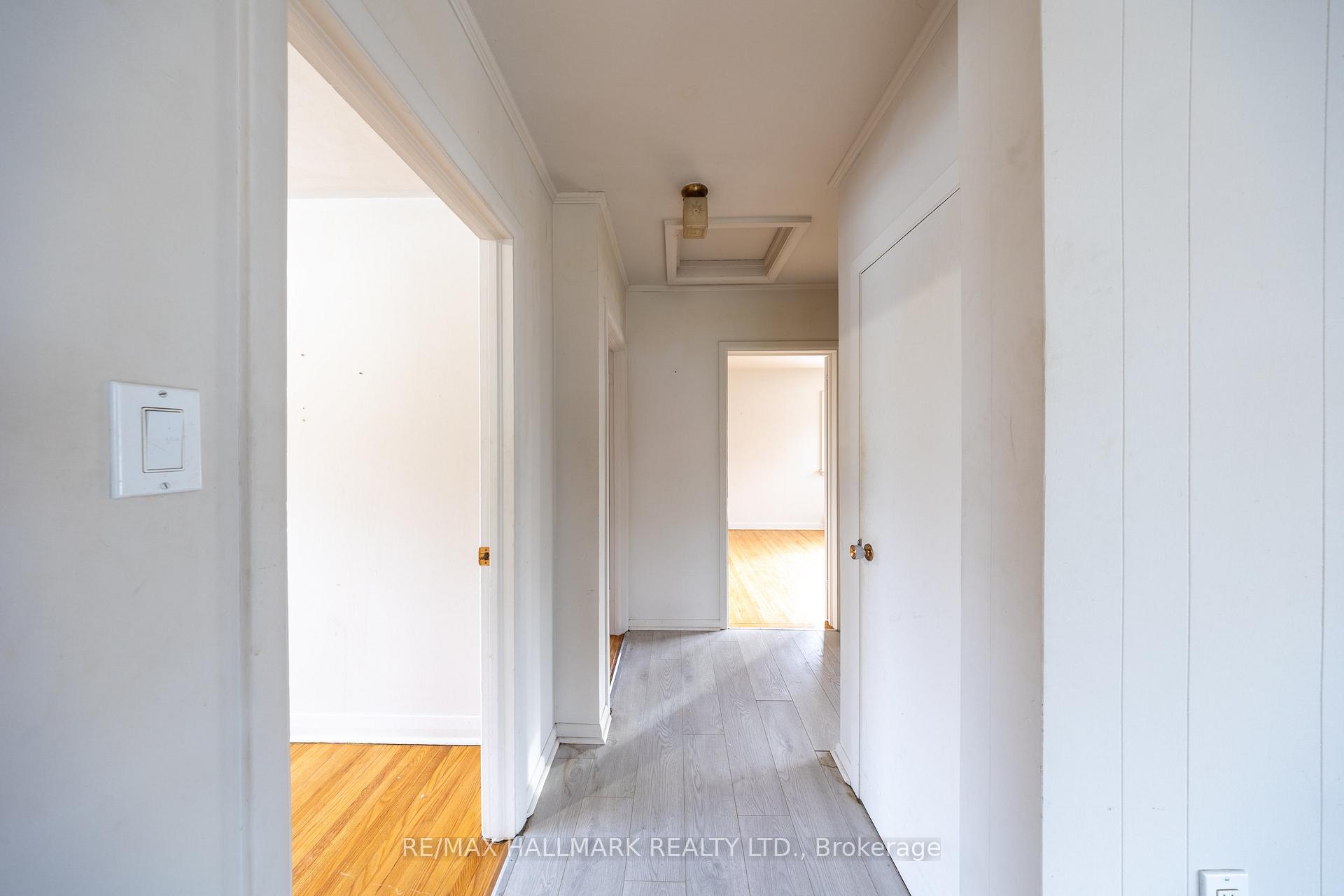 Photo 9 of 1911 Glenview Road, Pickering, Town Centre — HOMEH