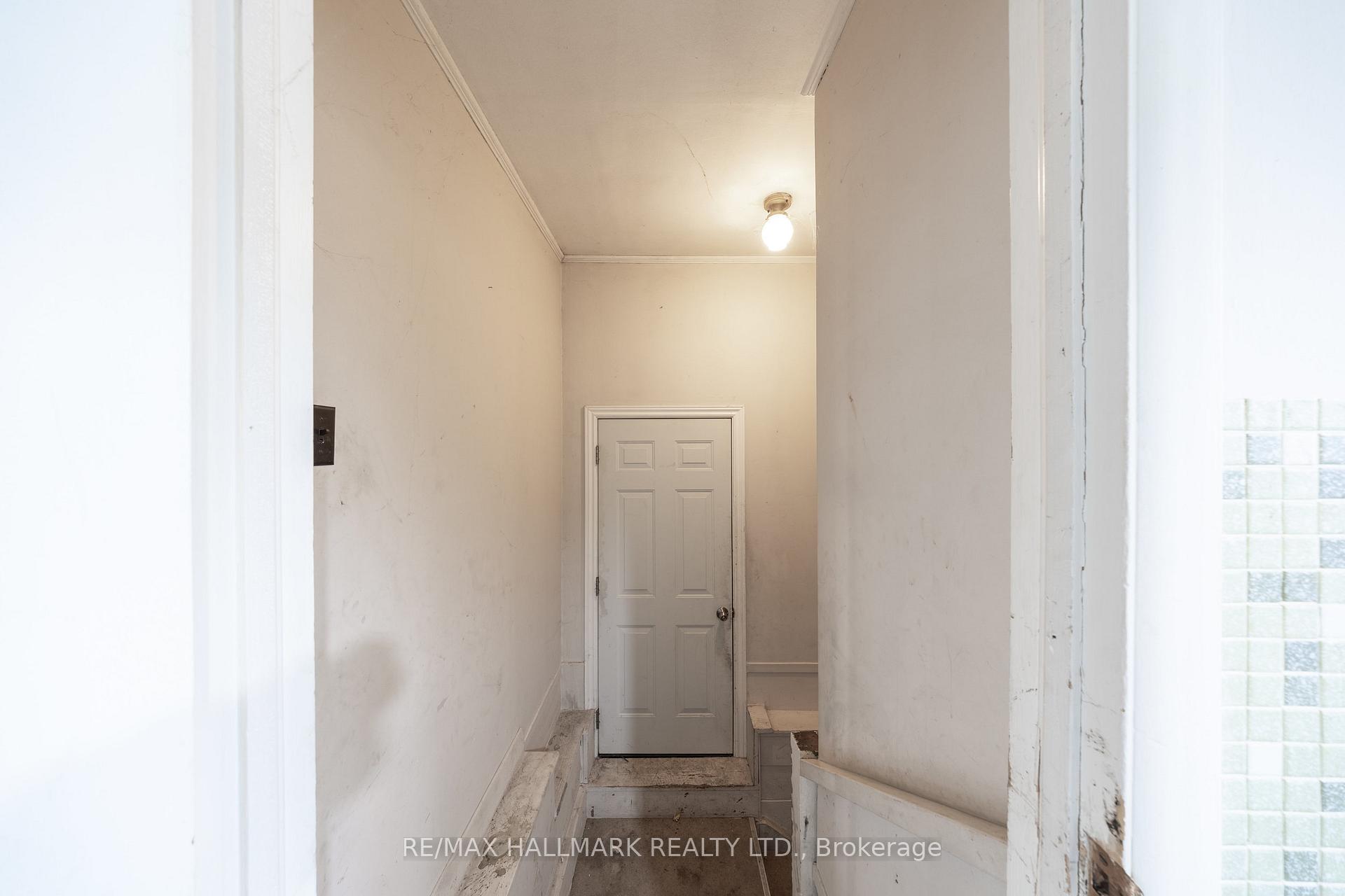 Photo 16 of 1911 Glenview Road, Pickering, Town Centre — HOMEH