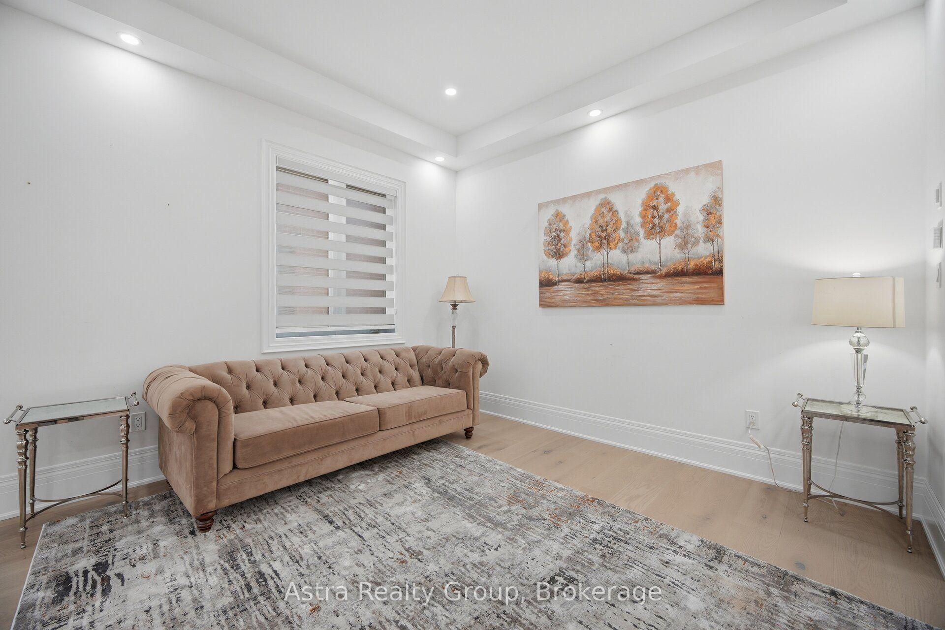 Photo 8 of 28 Heathcote Road, Vaughan, Vellore Village — HOMEH