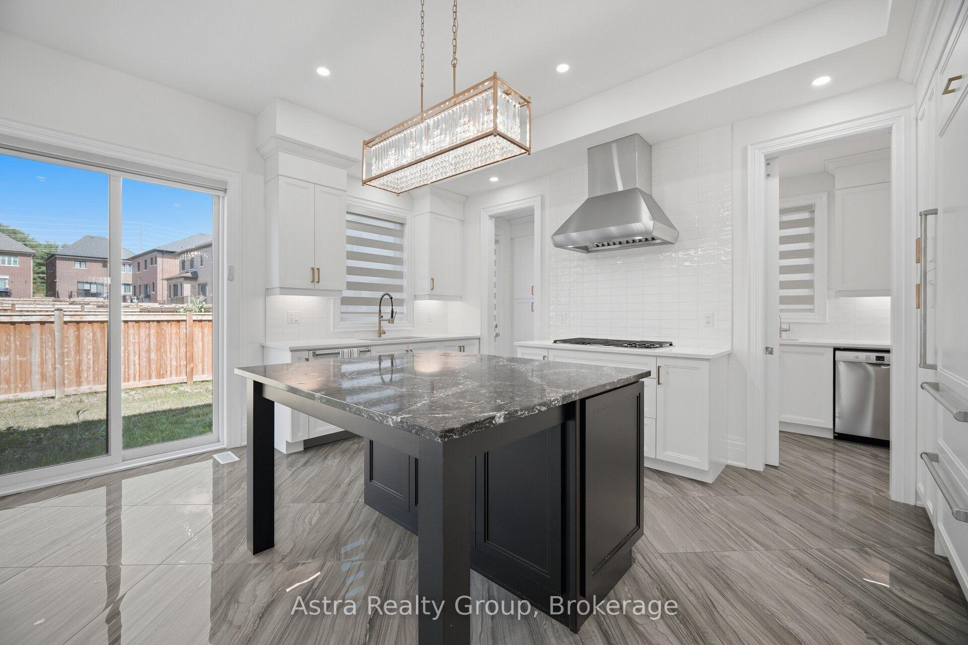 Photo 14 of 28 Heathcote Road, Vaughan, Vellore Village — HOMEH