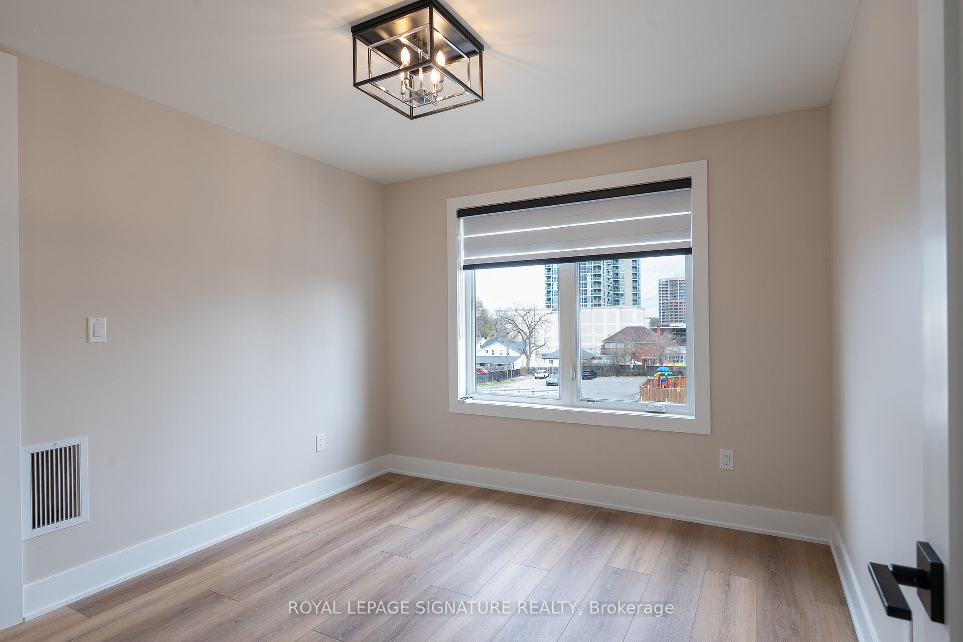 Photo 13 of Unit #3, 5 Mill Street N, Brampton, Downtown Brampton — HOMEH