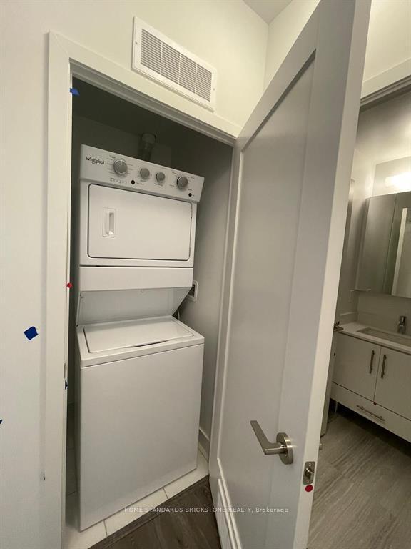 Photo 5 of Unit #1206, 105 Oneida Crescent, Richmond Hill, Langstaff — HOMEH